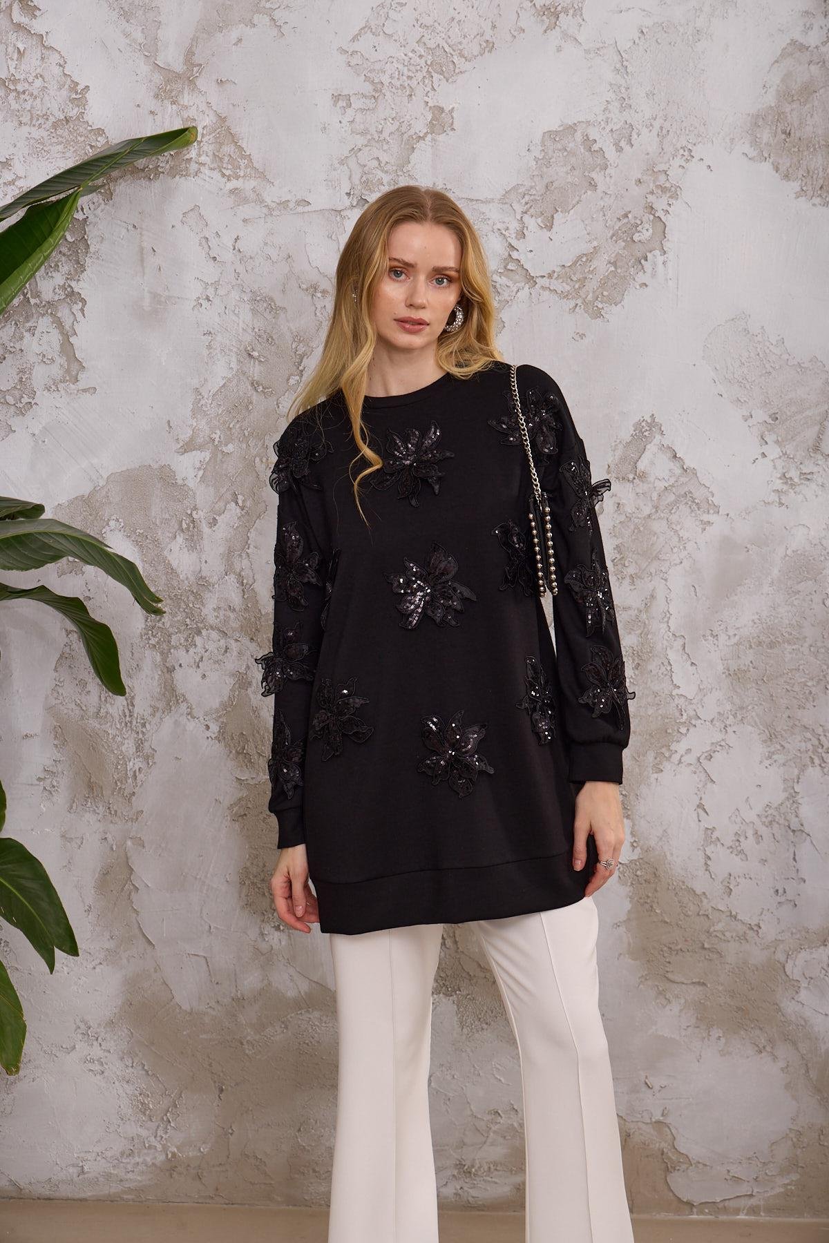 PULLU ÇİÇEK NAKIŞLI SWEAT