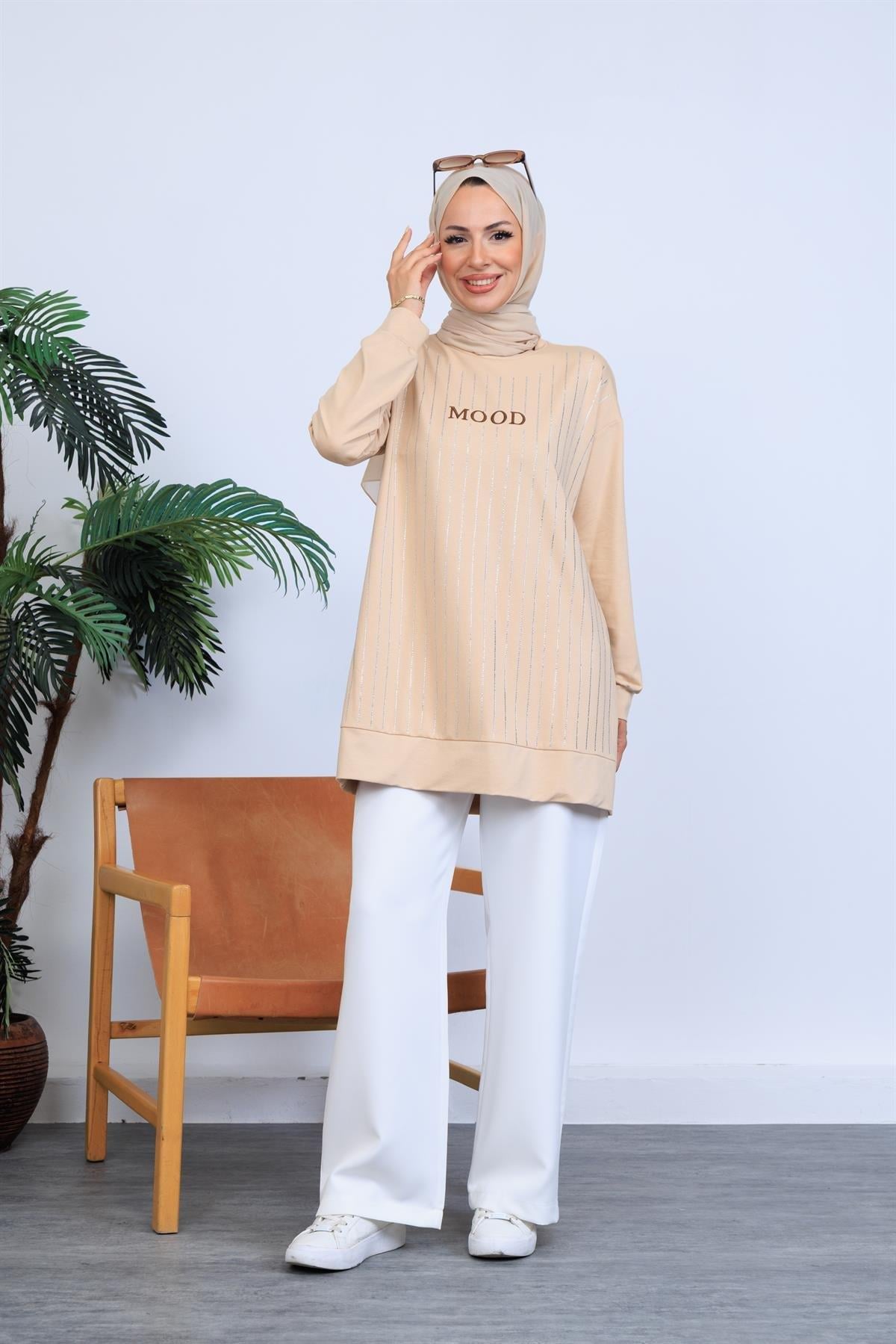 SIRA TAŞLI NAKIŞLI SWEATSHIRT