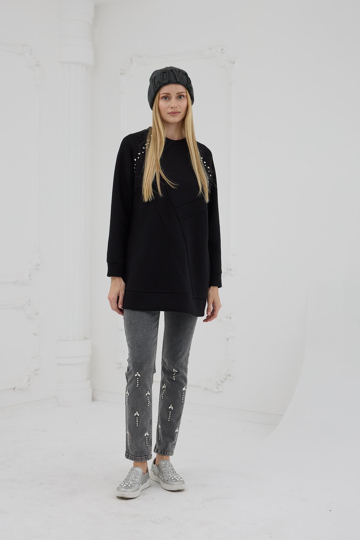 TAŞ DETAYLI PARÇALI SWEATSHIRT