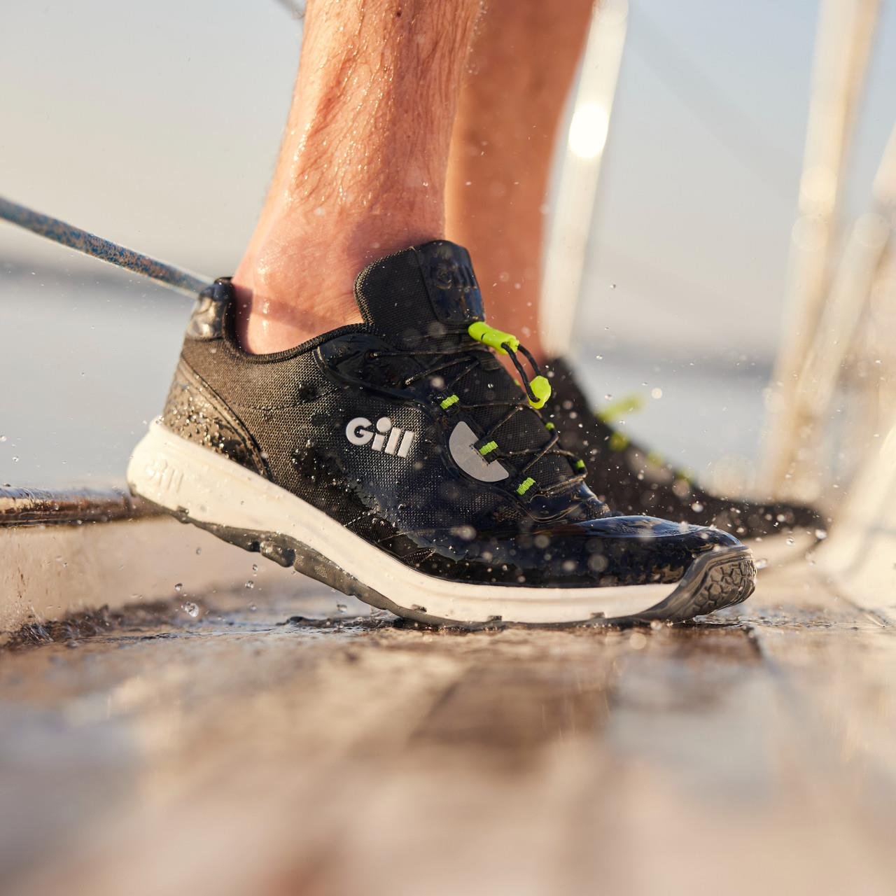 GILL VERSO RACE TRAINER