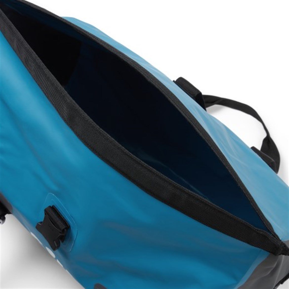 GILL VOYAGER DUFFEL BAG 30L