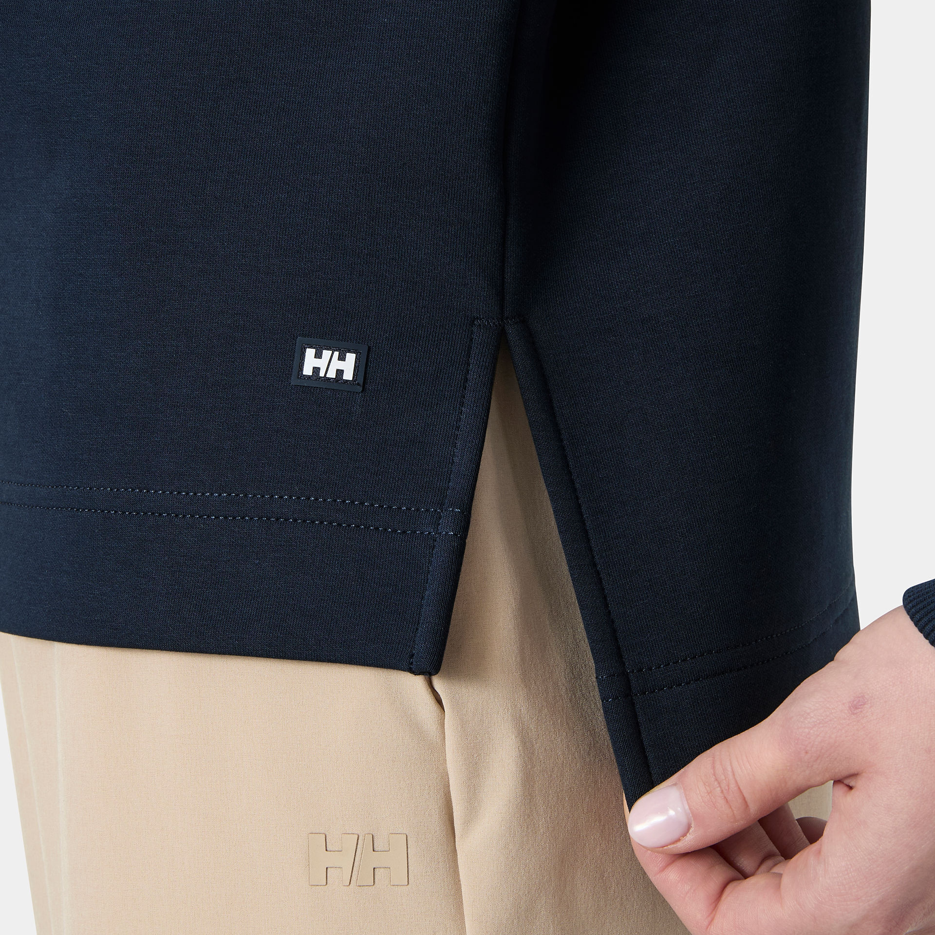 HELLY HANSEN W CAPRI GRAPHIC SWEAT SHIRT