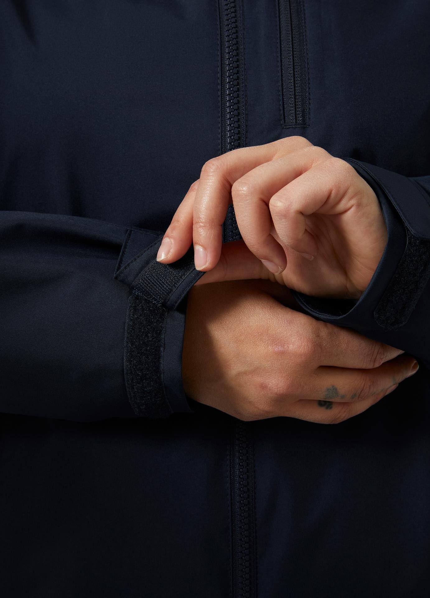 HELLY HANSEN W CREW MIDLAYER MONT 2