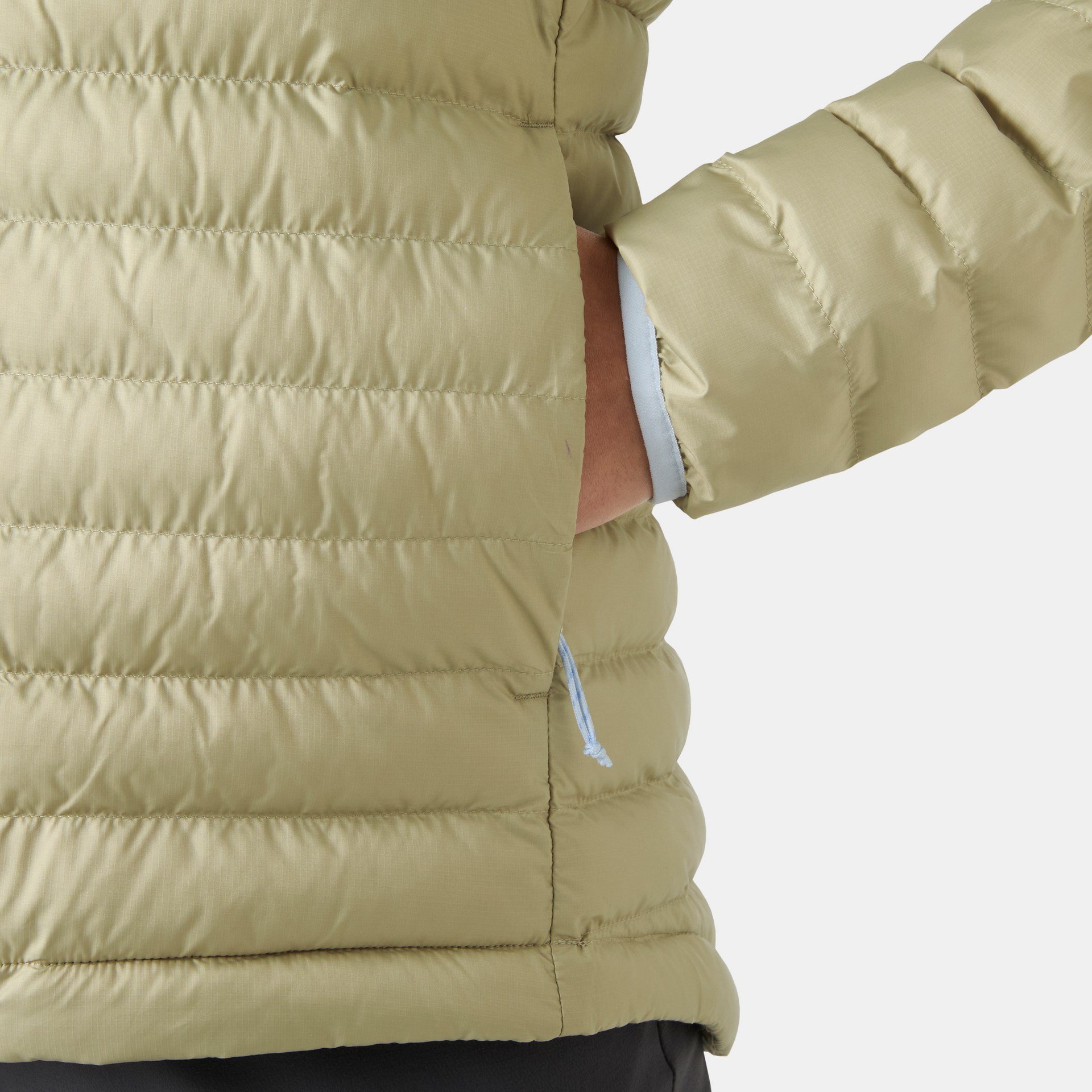 HELLY HANSEN W SIRDAL HOODED INSULATOR MONT
