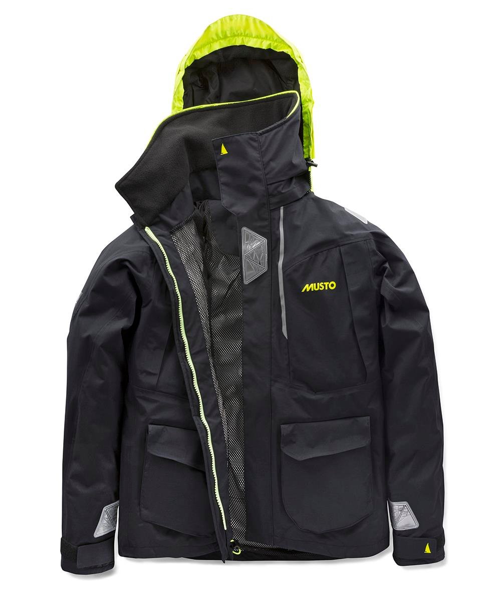 MUSTO BR2 OFFSHORE YELKEN MONT