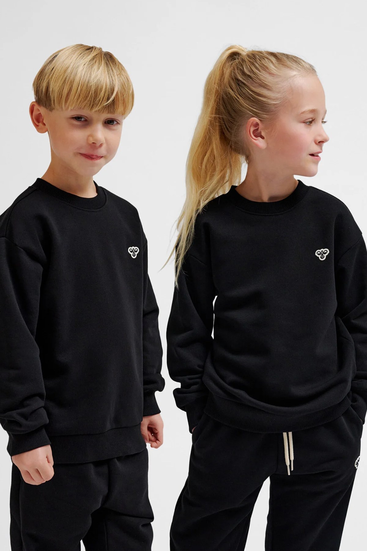 Hummel Loose Çocuk Sweatshirt 232950-2001