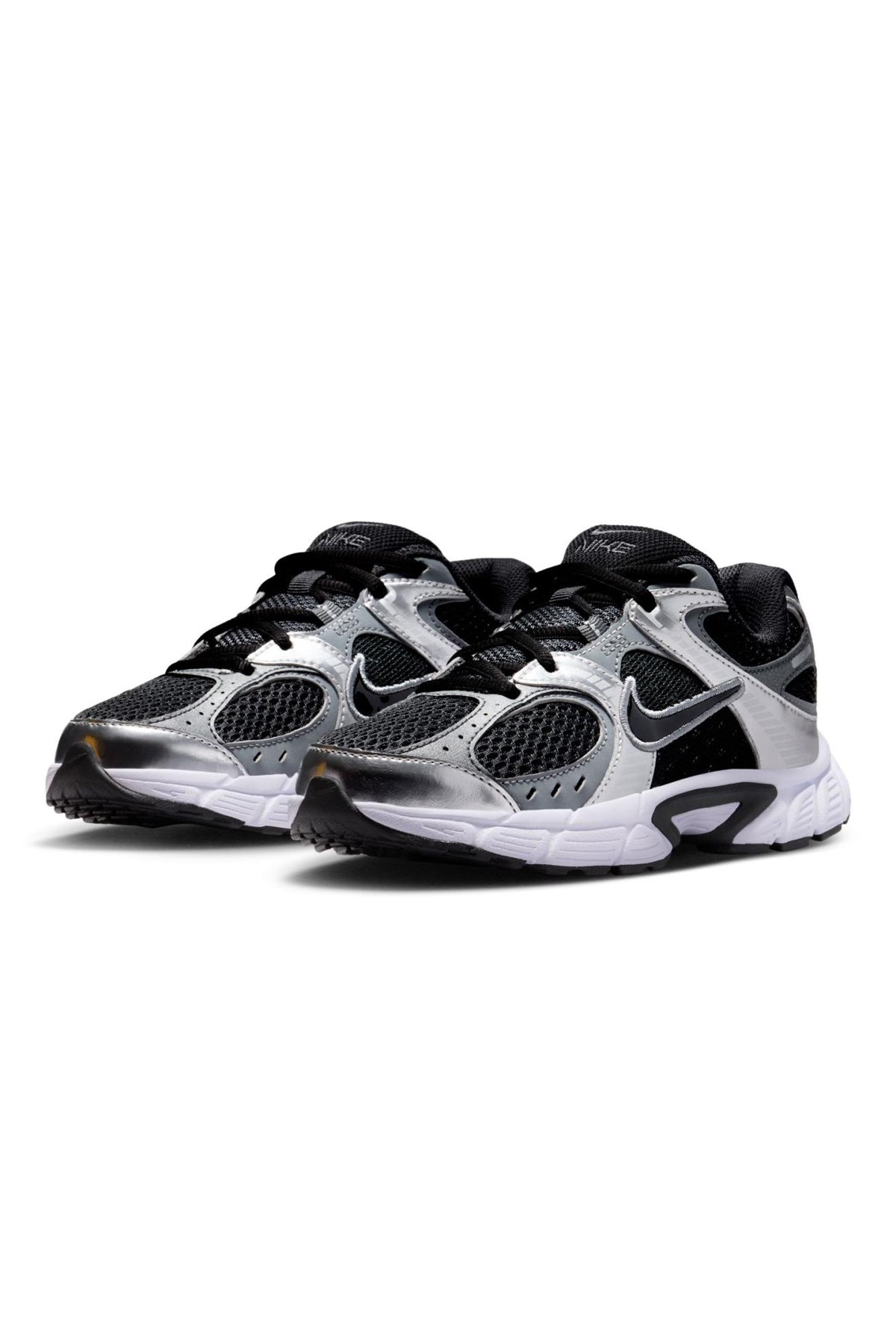 Nike V5 RNR Çocuk Spor Ayakkabı HQ6411-001