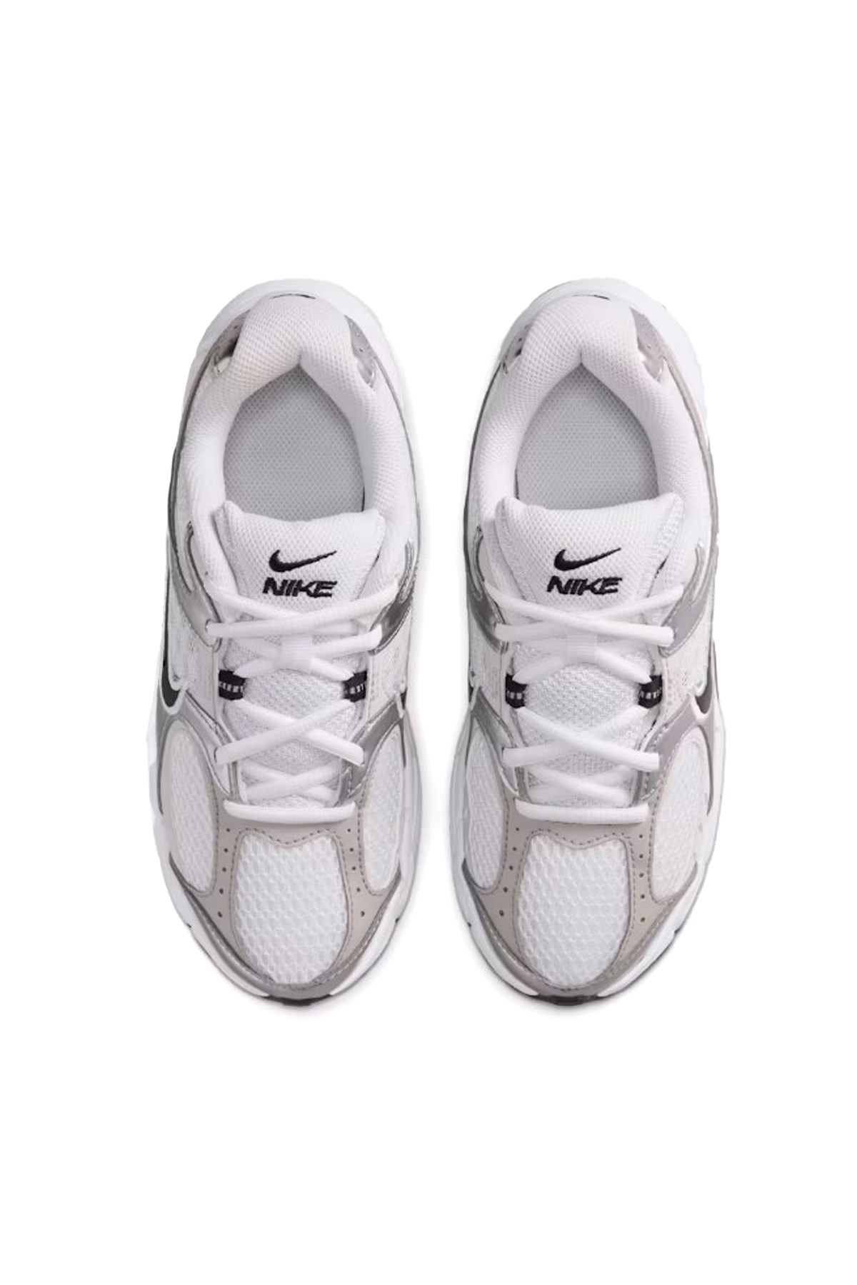 Nike V5 RNR Çocuk Spor Ayakkabı HQ6411-100