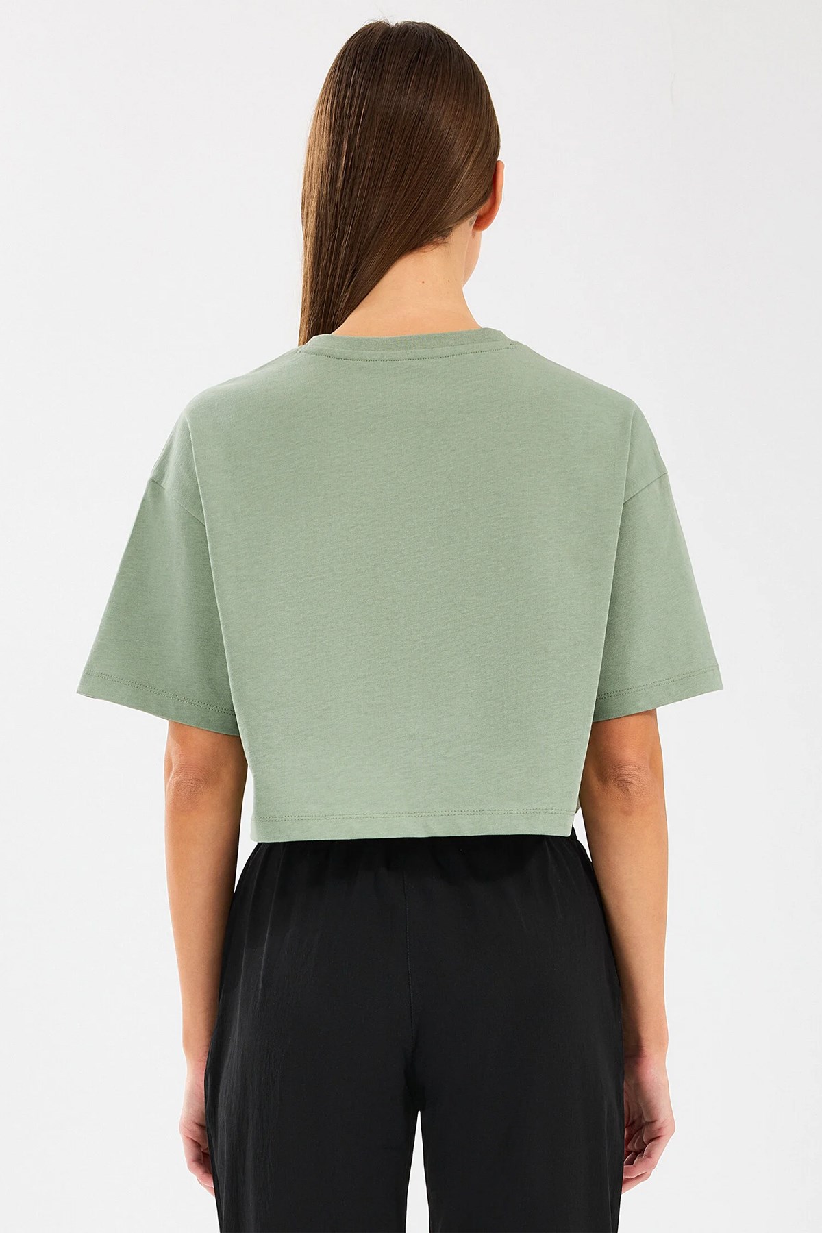 Skechers Crop Fit Kadın Tişört S2510145-306