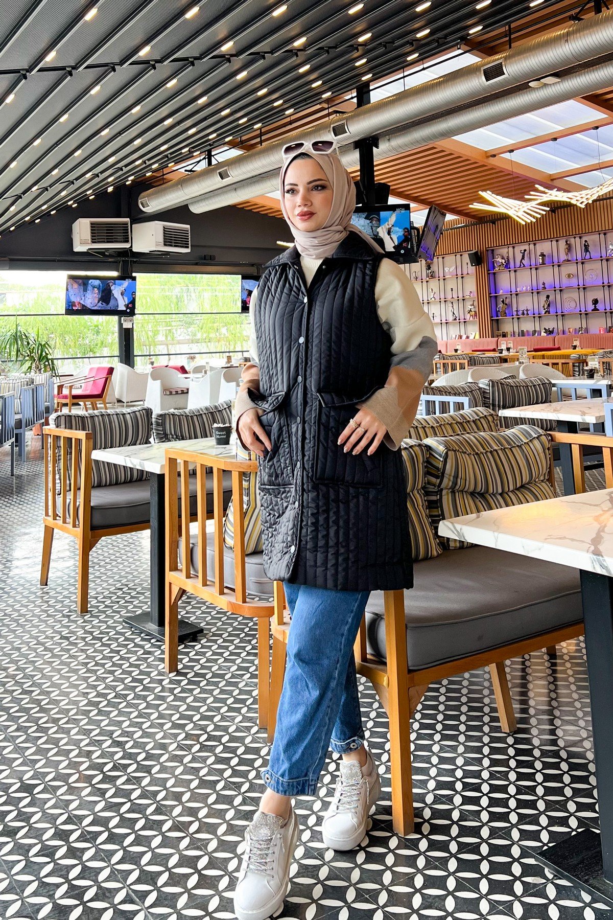 Ahenk Kapitone Yelek - SİYAH