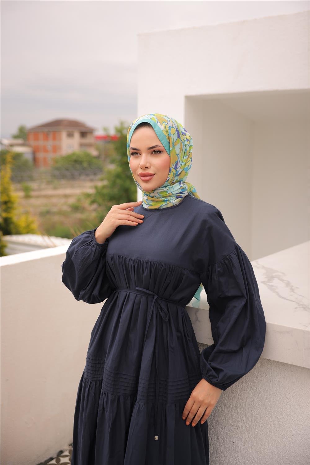 Belden Bağcıklı Geniş Uzun Kollu Büzgülü Uzun Elbise - (-) - 71289 - Lacivert