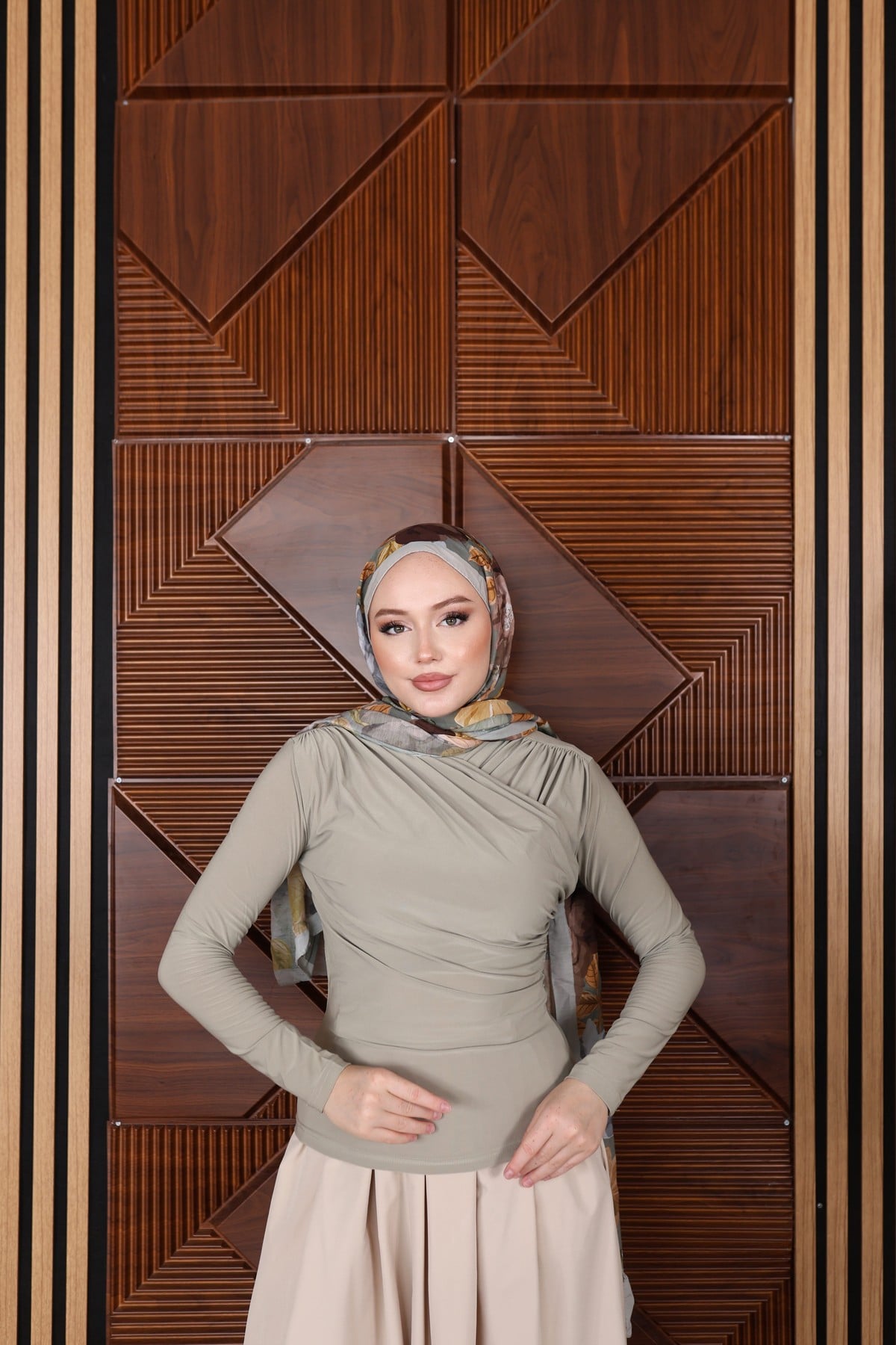 BLUZ - ÇAĞLA YEŞİLİ
