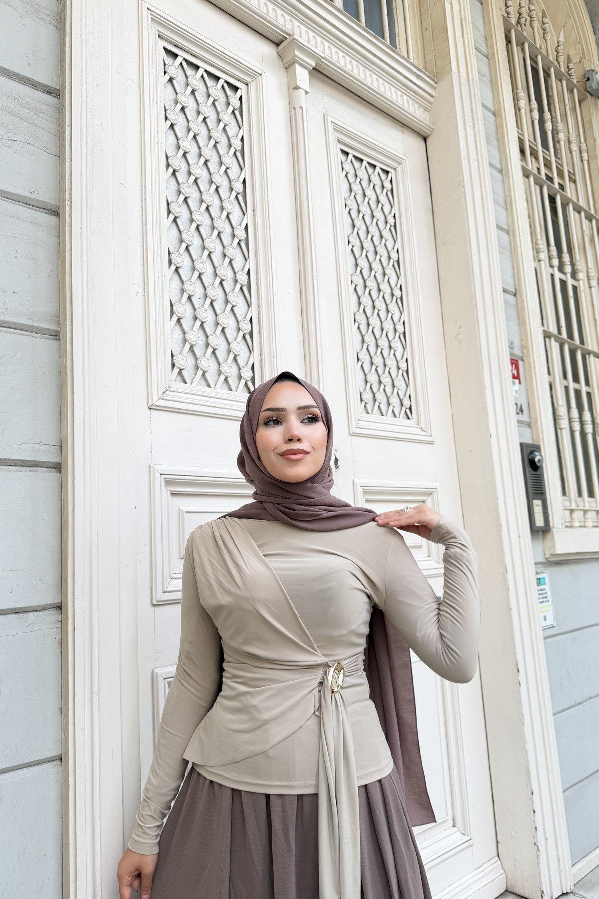 BLUZ - ÇAĞLA YEŞİLİ