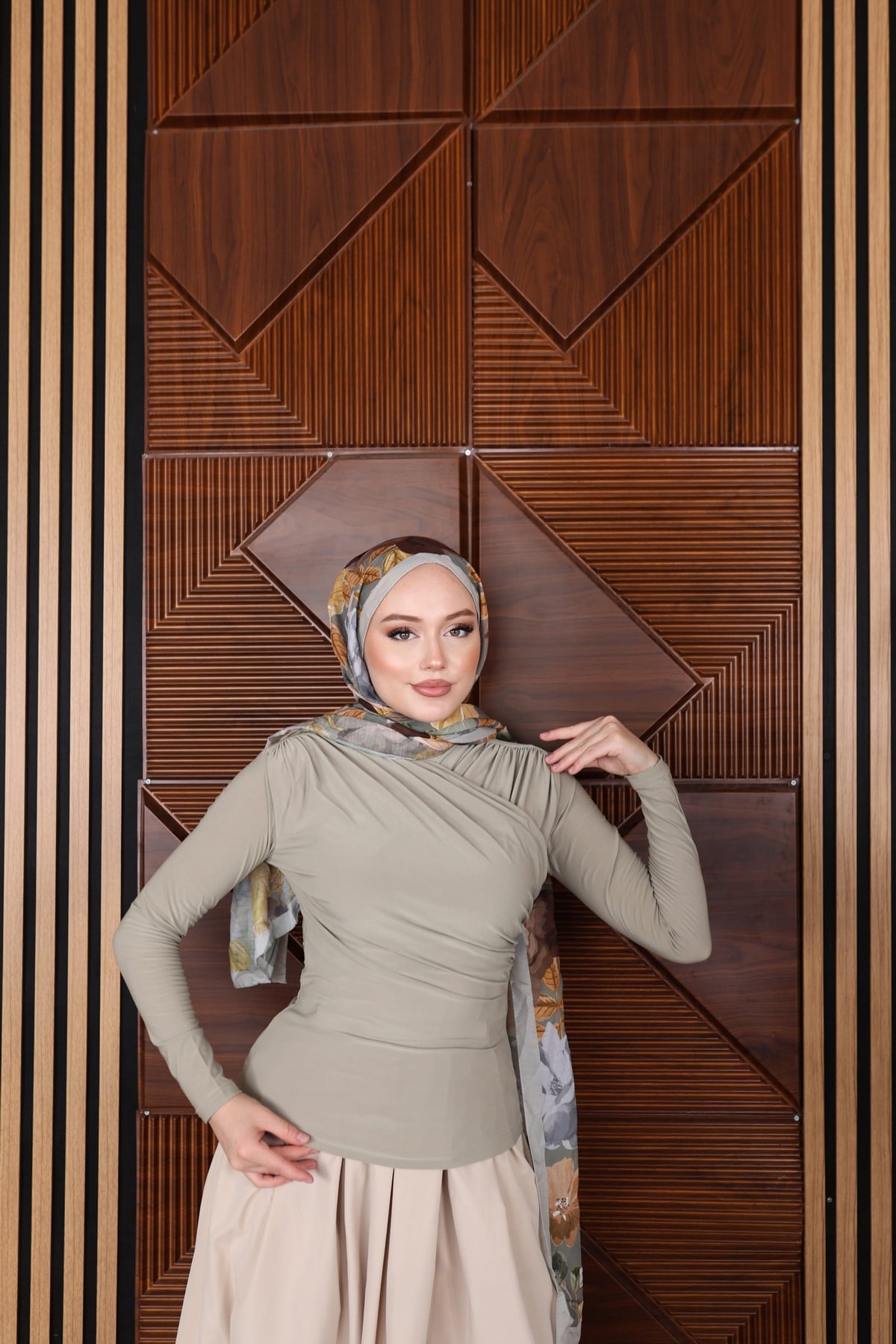 BLUZ - ÇAĞLA YEŞİLİ