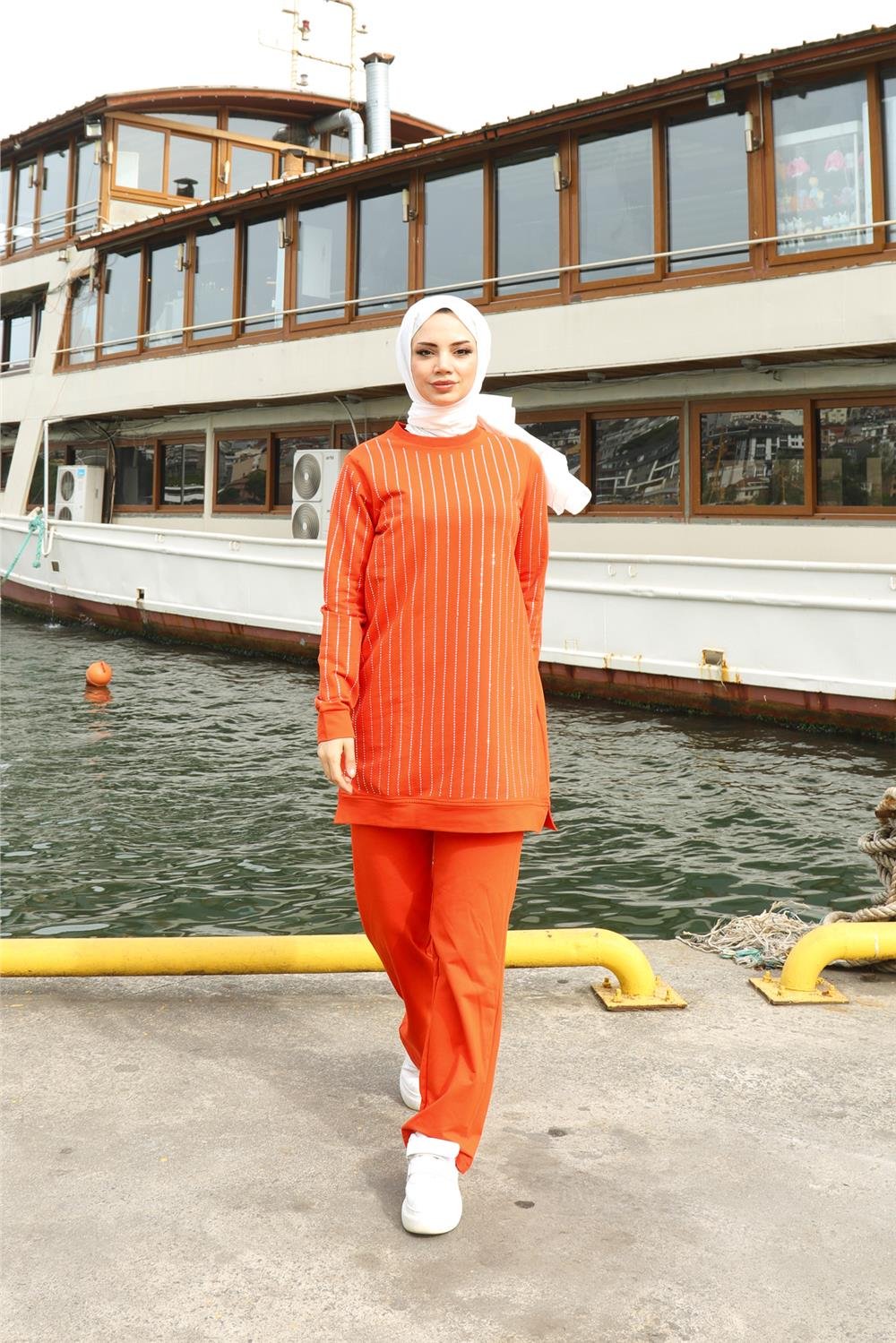 Çizgili Taş Desenli O Yaka İkili Tesettür Eşofman Takımı - 71187.036 - Oranj