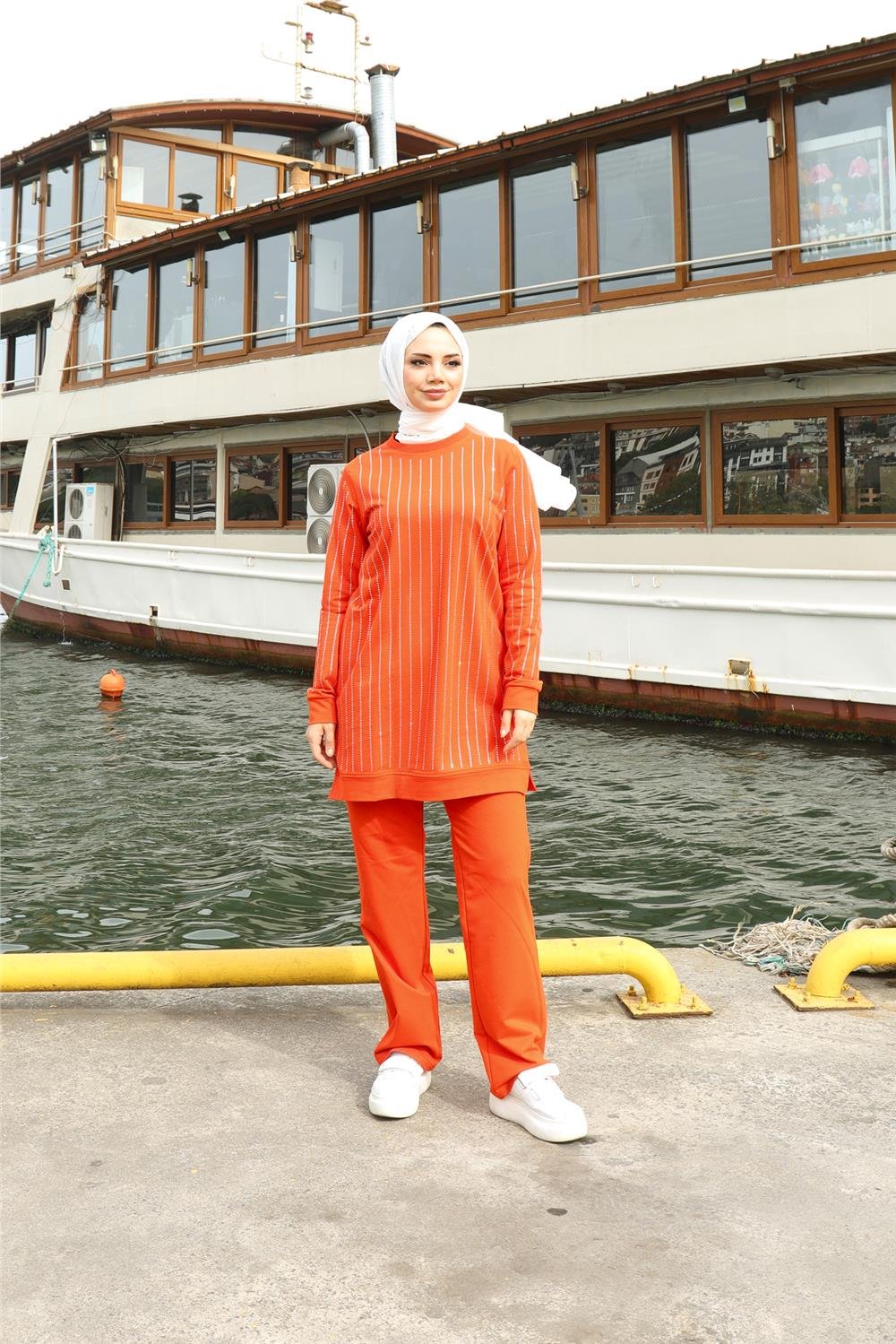 Çizgili Taş Desenli O Yaka İkili Tesettür Eşofman Takımı - 71187.036 - Oranj