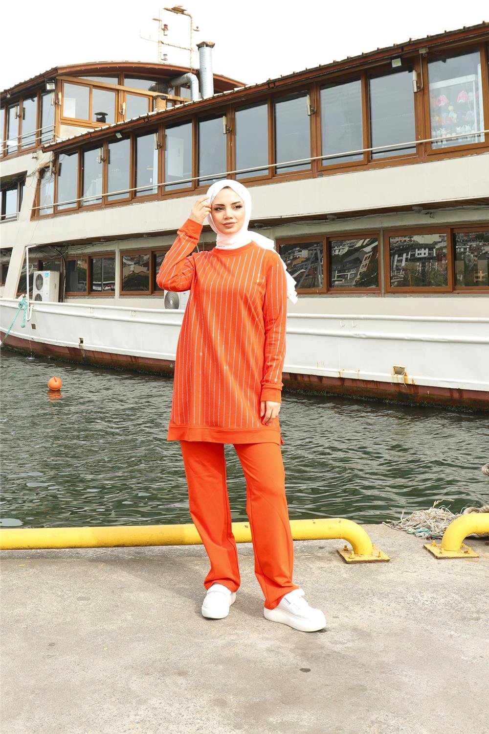 Çizgili Taş Desenli O Yaka İkili Tesettür Eşofman Takımı - 71187.036 - Oranj