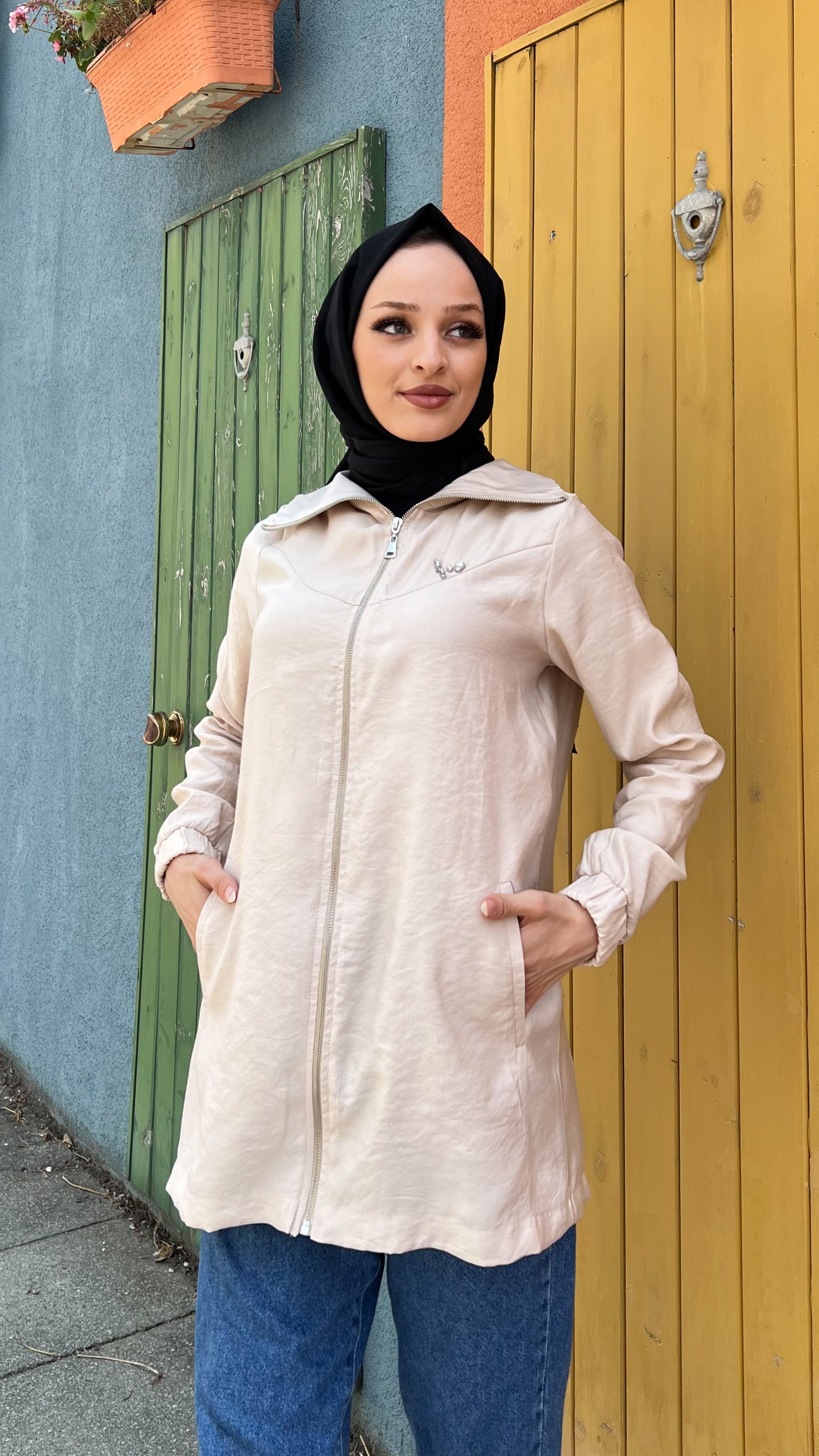 DESTAN TAŞ DETAYLI CEKET - BEJ