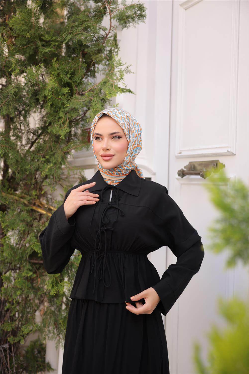 Gömlek Yaka Büzgülü, Bağcıklı Kısa Tunik Dökümlü Etek Takımı - (38-46) - 71291 - Siyah