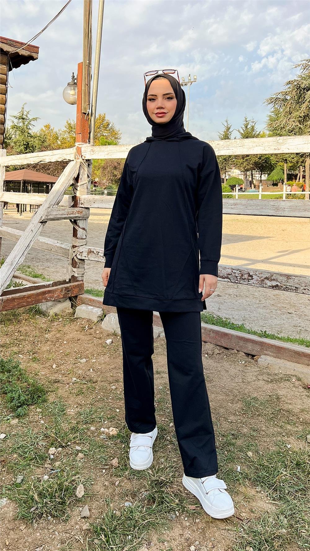 Kapşonlu O Yaka Sade Basic İkili Eşofman Spor Takımı - 3039 - Siyah