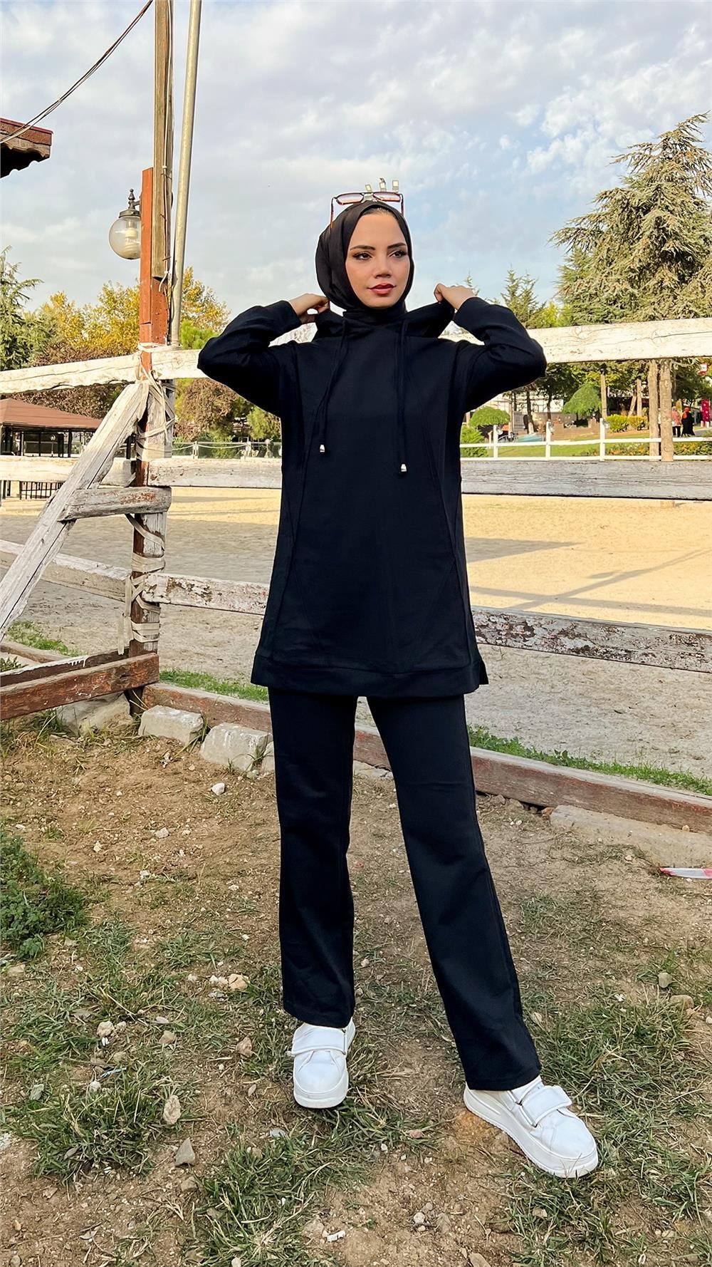 Kapşonlu O Yaka Sade Basic İkili Eşofman Spor Takımı - 3039 - Siyah