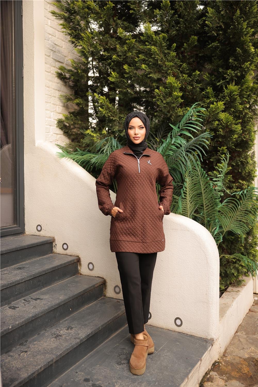 Kısa Fermuarlı Yaka Kapitone Şık Spor Sweat - 71227.028 - Kahverengi
