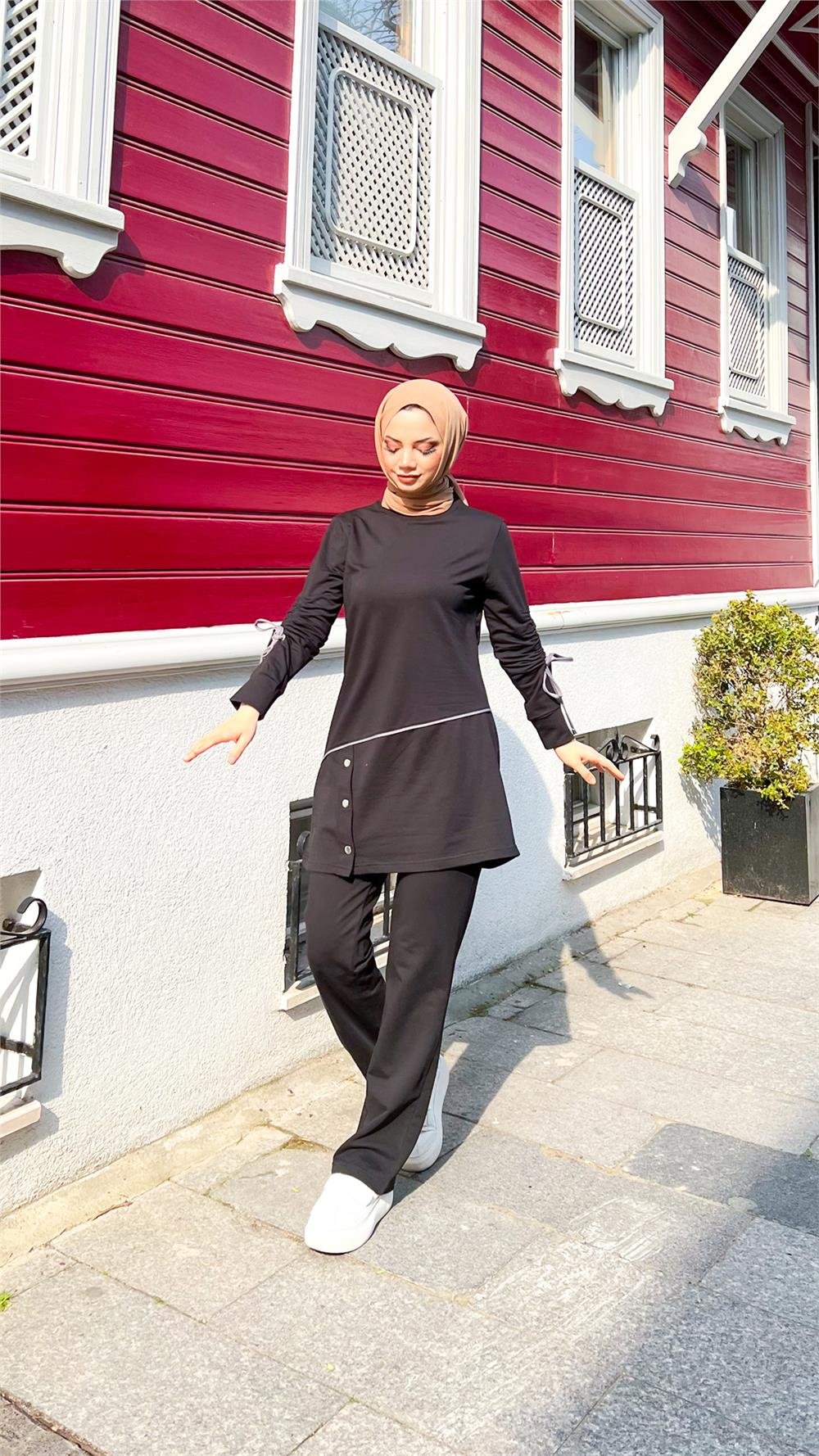 Koldan Bağcıklı Şeritli Çıtçıtlı İkili Tesettür Eşofman Takımı - 71180.003 - Siyah