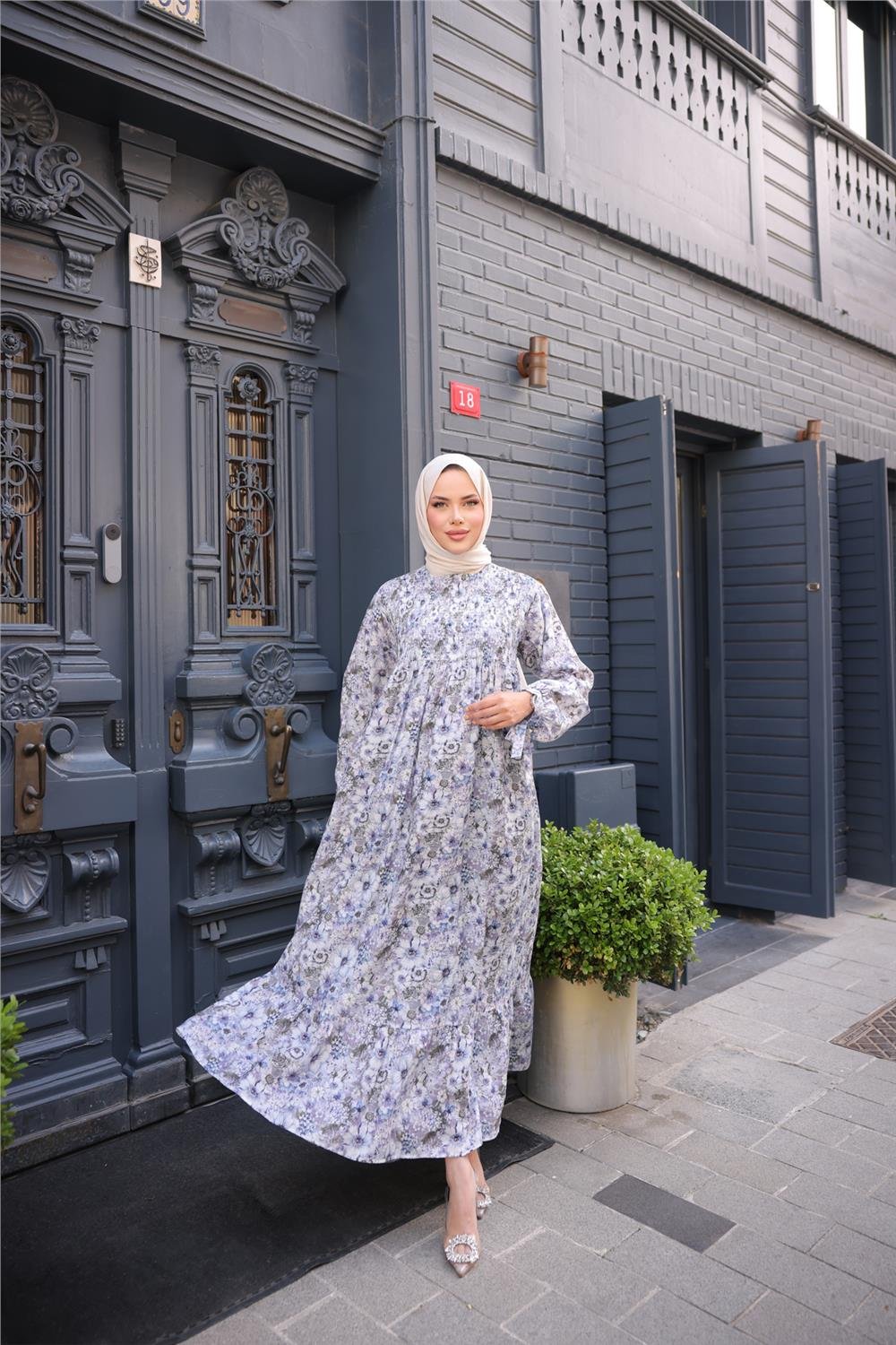 O Yaka Çiçek Desenli Büzgülü Uzun Elbise - (38-46) - 71290 - Lavanta
