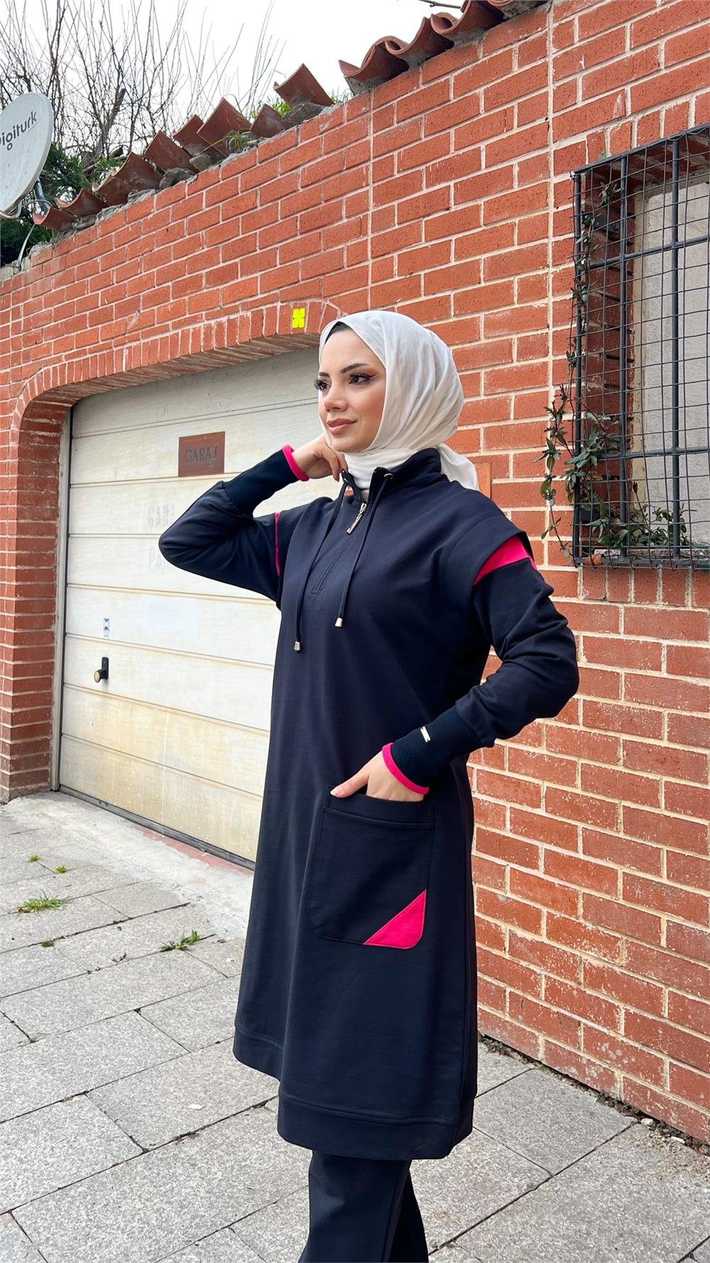 Tek Cepli Yarım Fermuarlı Sweat Pantolon İkili Tesettür Eşofman Takımı - 71178.015 - Lacivert