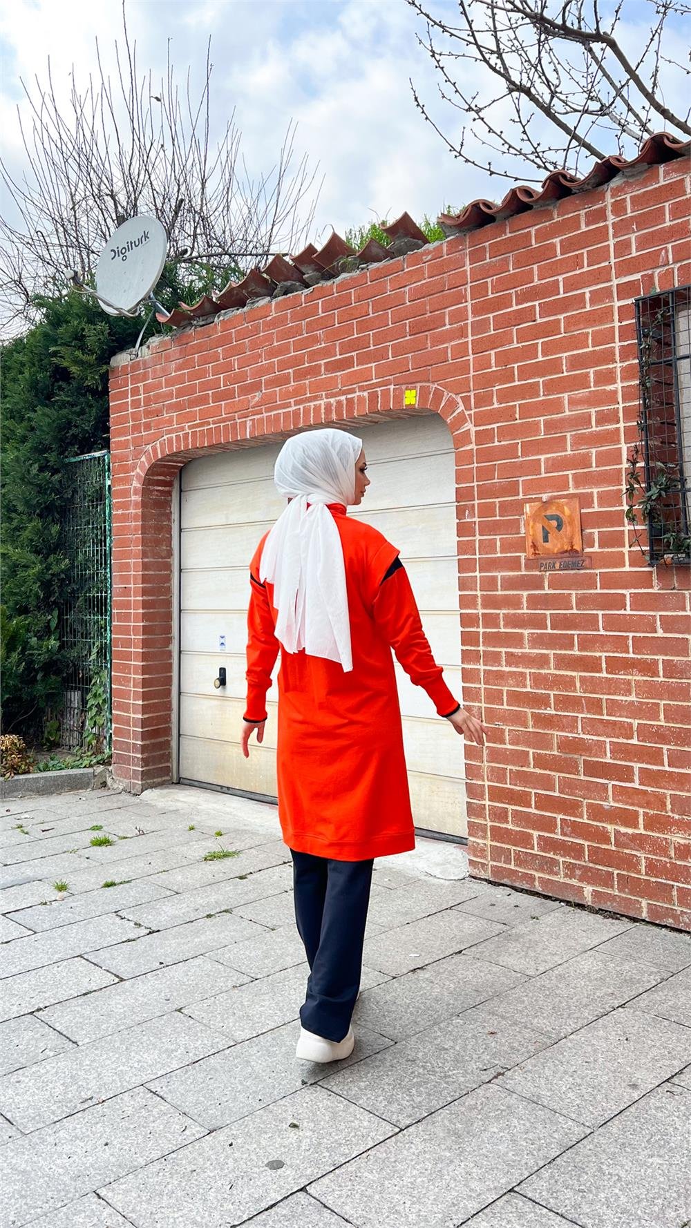 Tek Cepli Yarım Fermuarlı Sweat Pantolon İkili Tesettür Eşofman Takımı - 71178.036 - Oranj