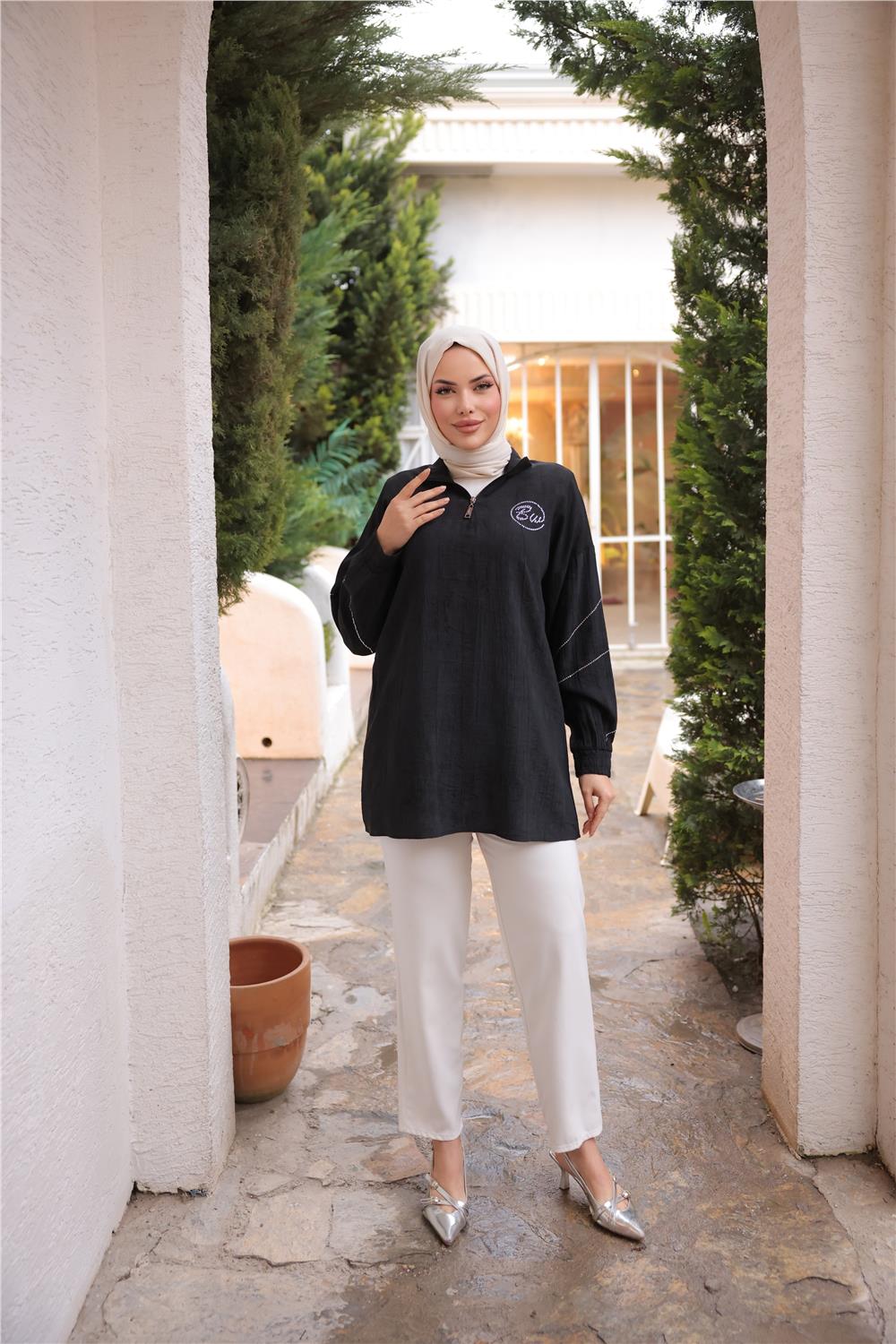 Yarım Fermuarlı Yaka Logo Baskılı Tunik - 71245.003 - Siyah