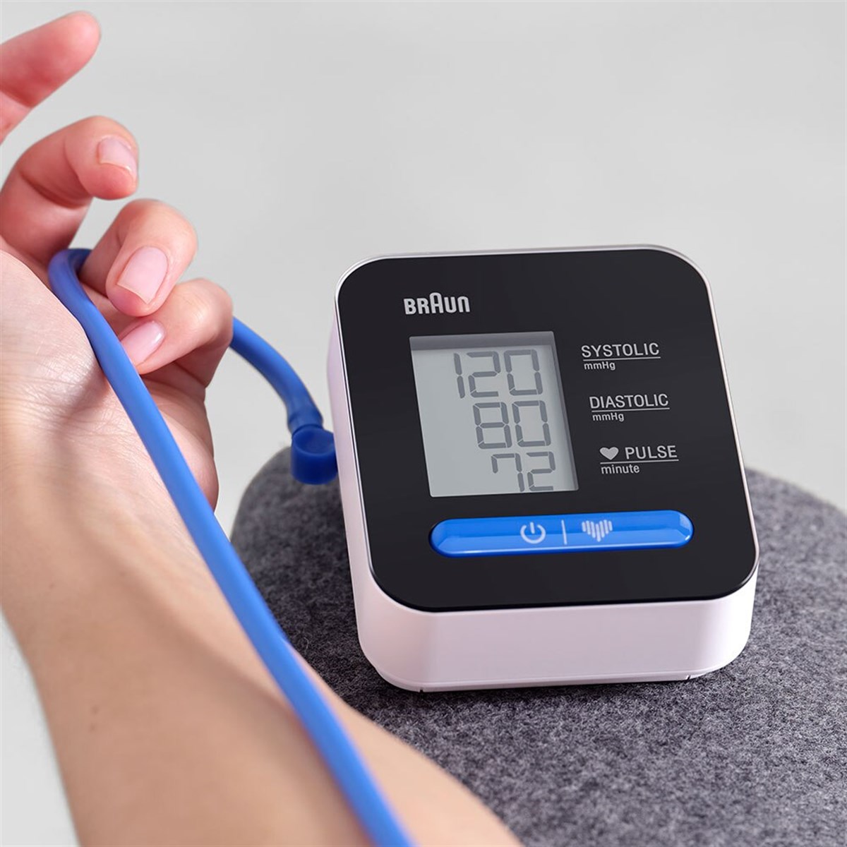 Braun Bua 5000 Exactfit 1 Koldan Ölçer  Tansiyon Aleti Siyah