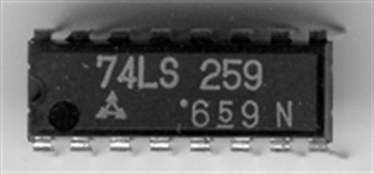 8 BIT ADDRESSABLE LATCH