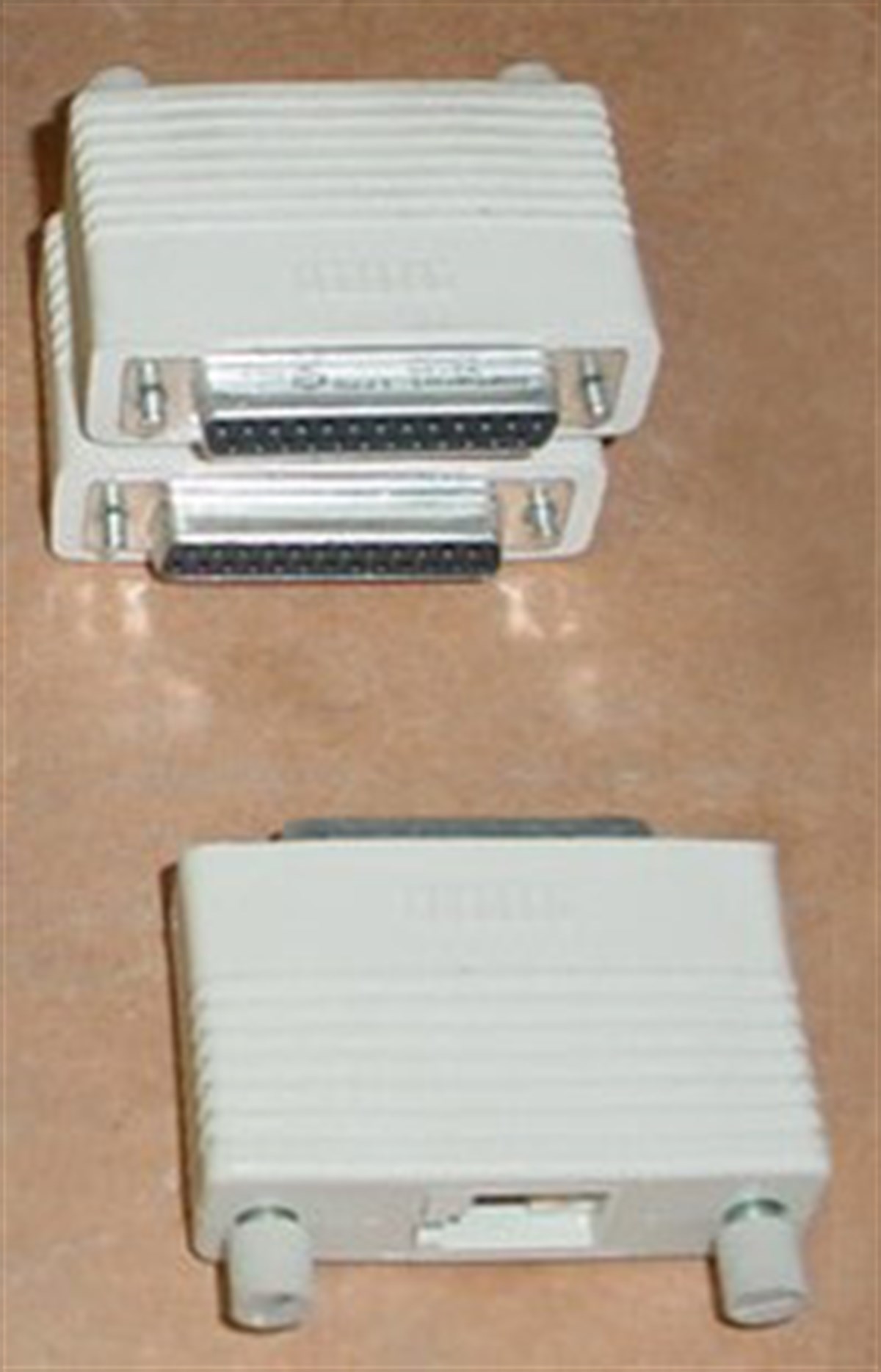 EIA-423 <-> EIA-232 Adaptör/Çevirici