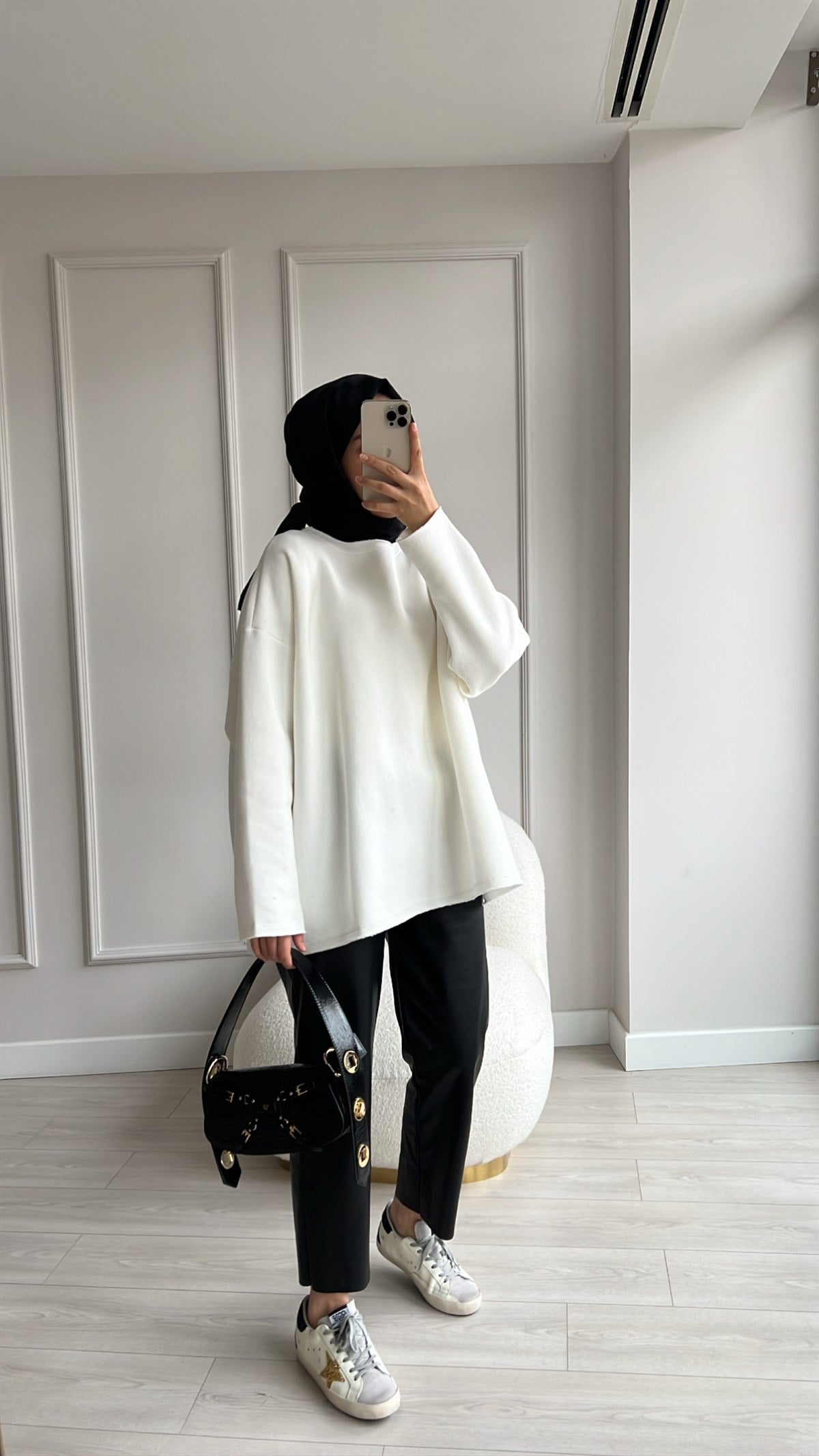 Basic Bisiklet Yaka Sweatshirt