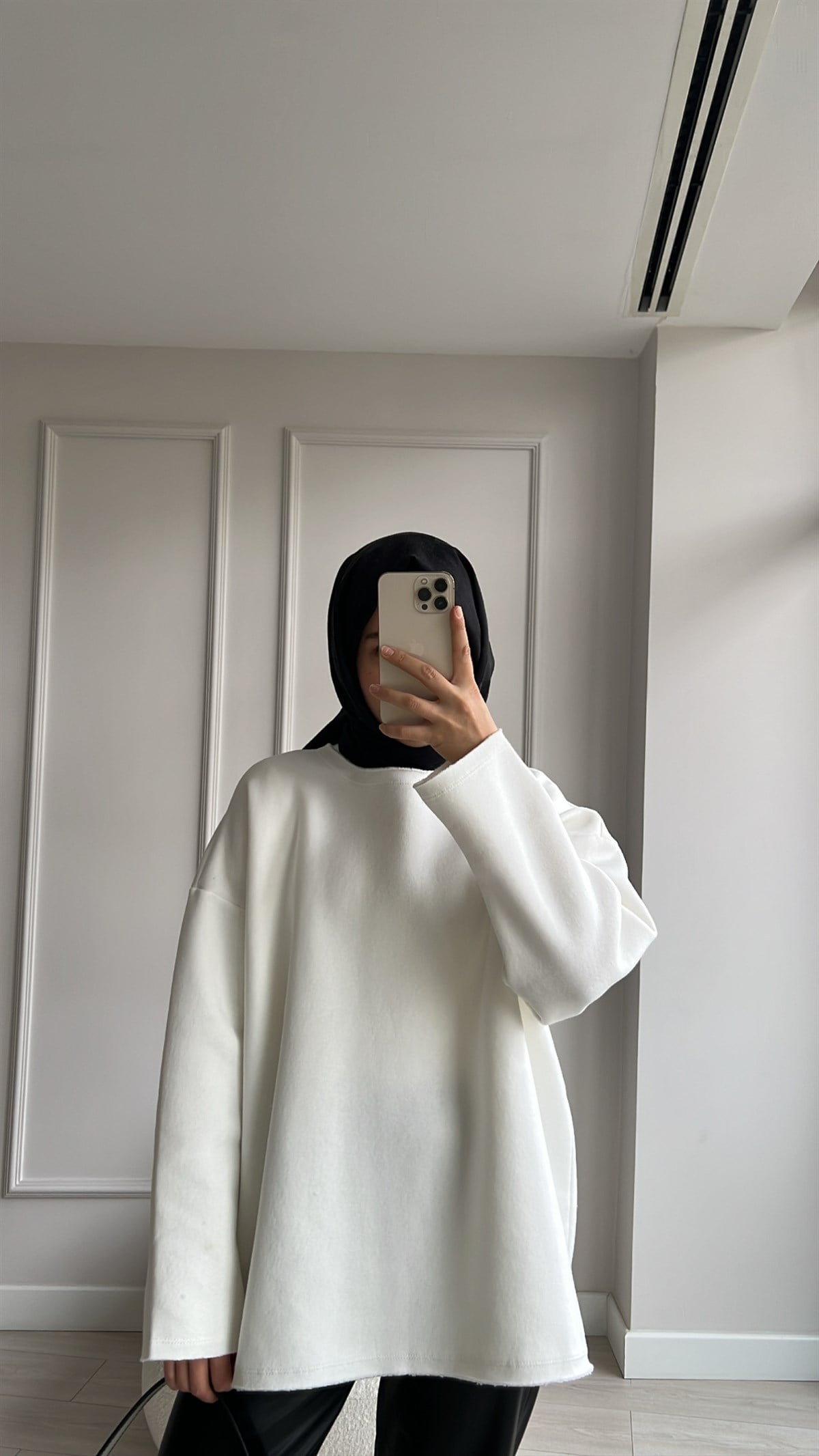 Basic Bisiklet Yaka Sweatshirt