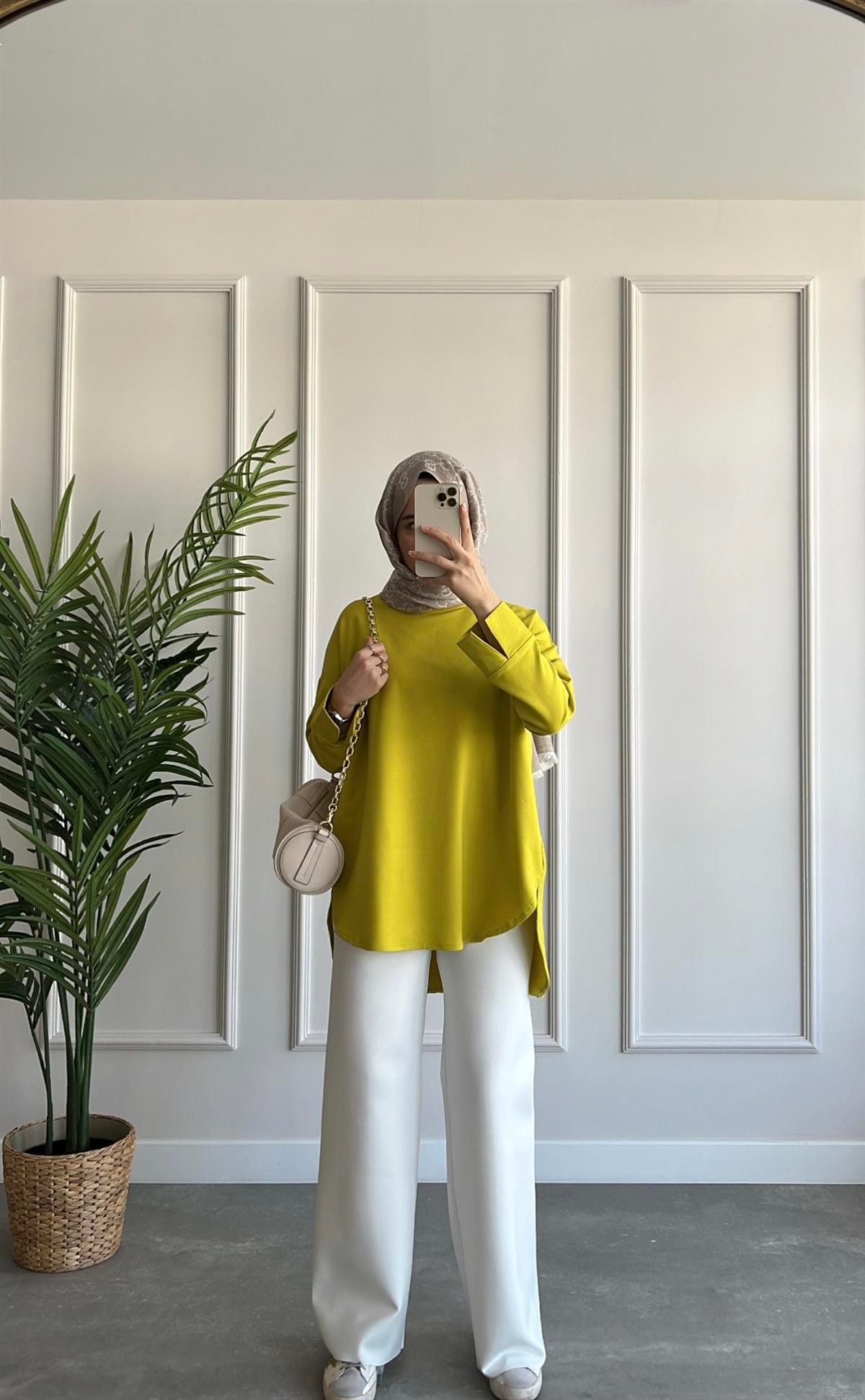 Basic Sweatshirt