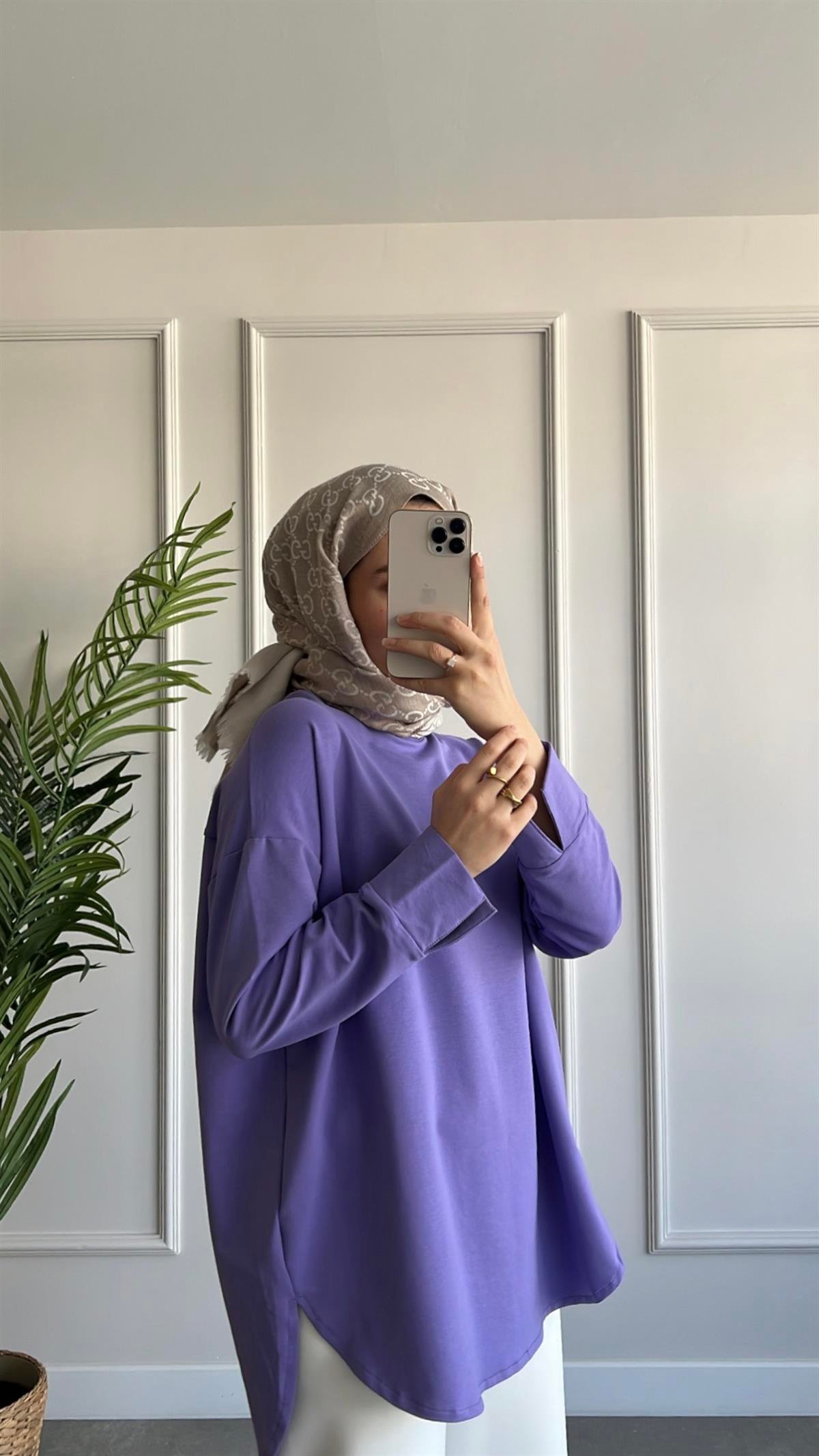 Basic Sweatshirt