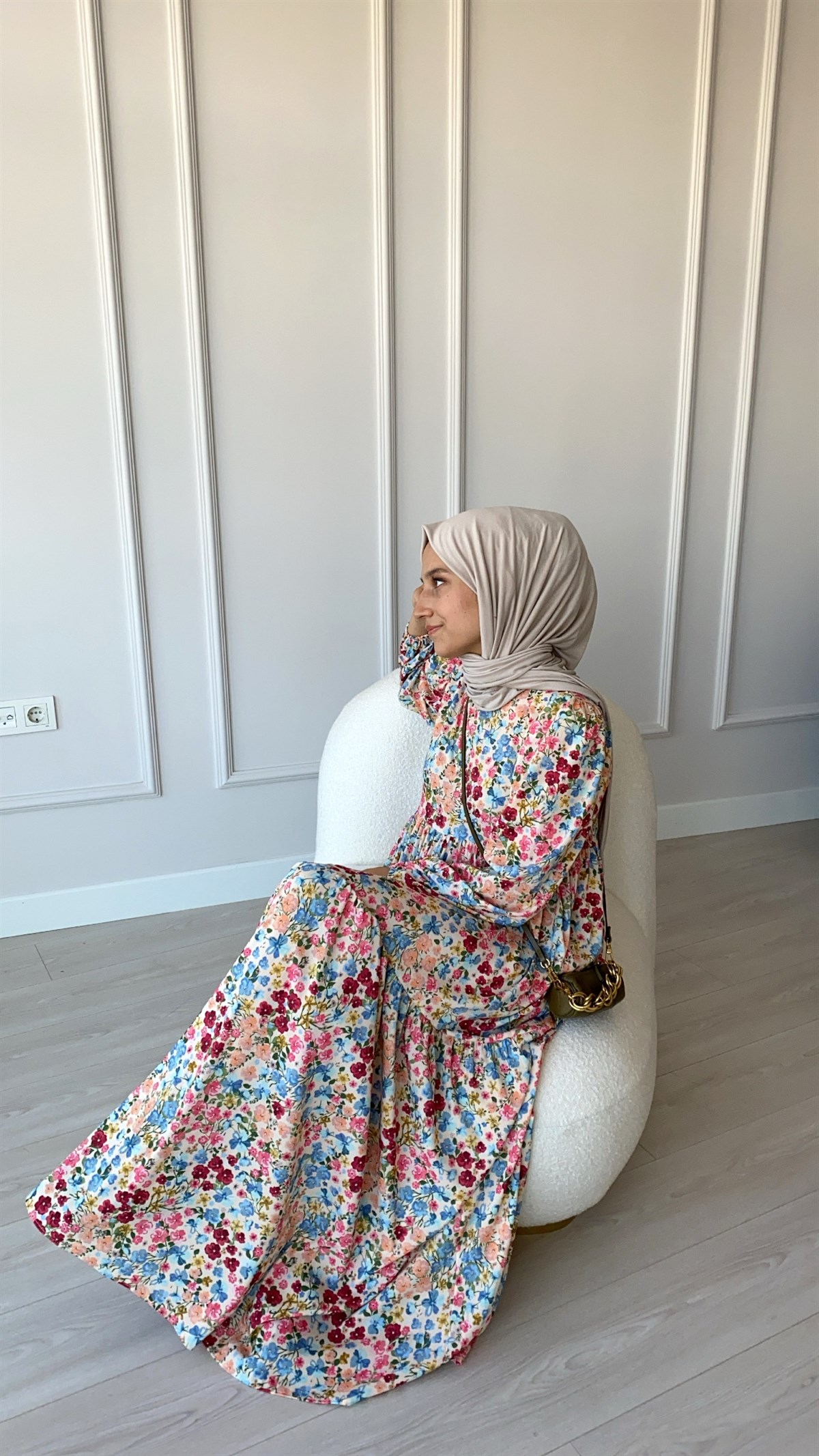 Çiçek Desenli Elbise