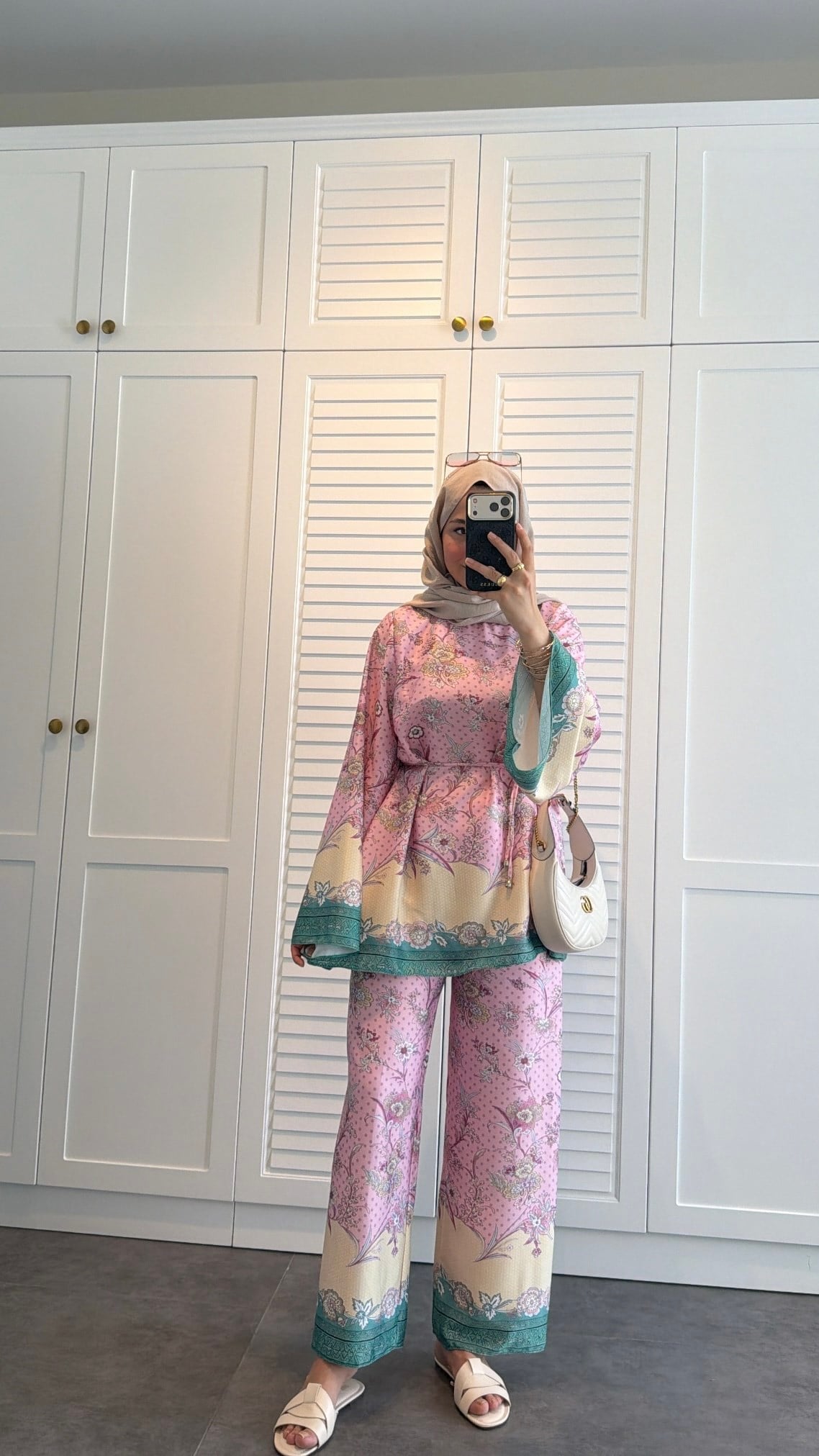 Çiçek Desenli Saten Takım Pembe