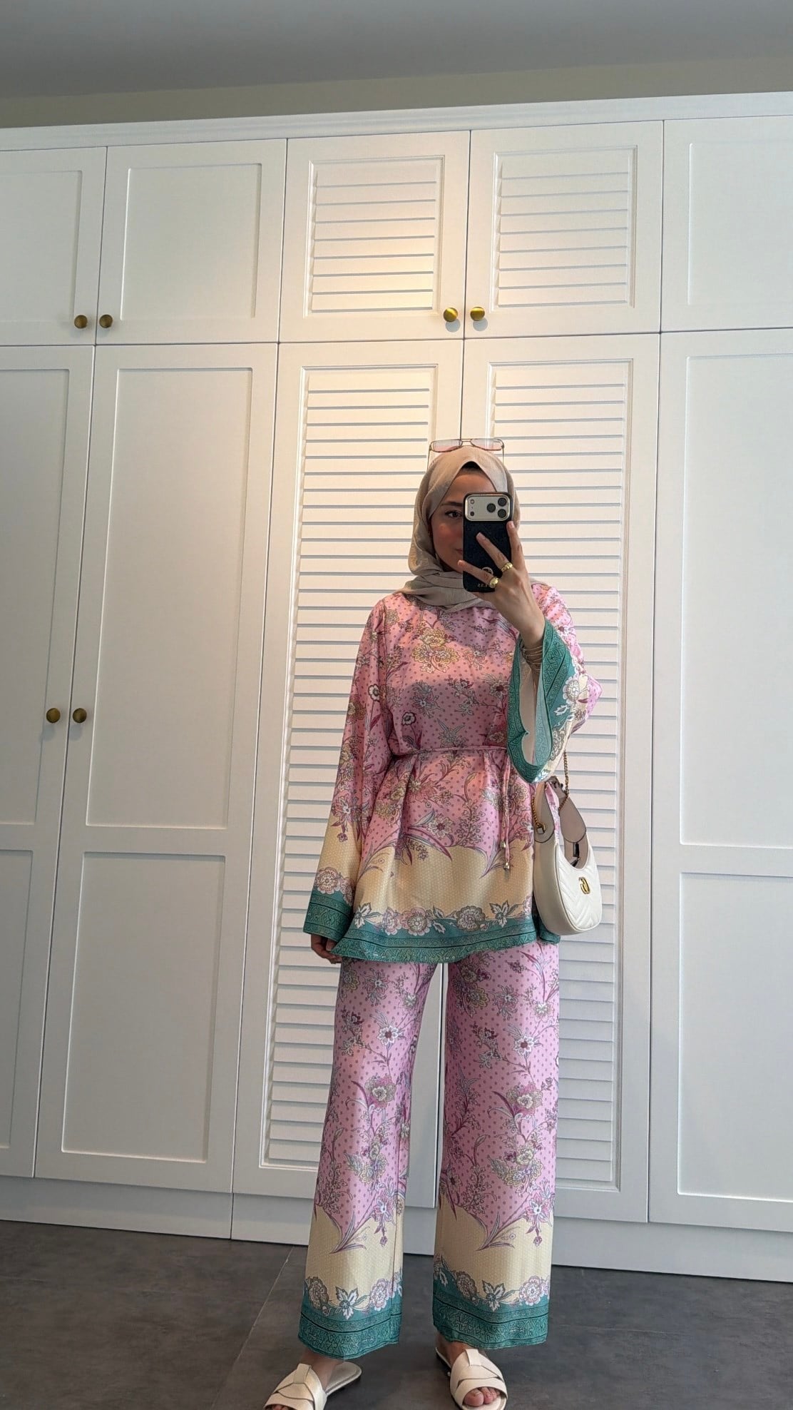 Çiçek Desenli Saten Takım Pembe