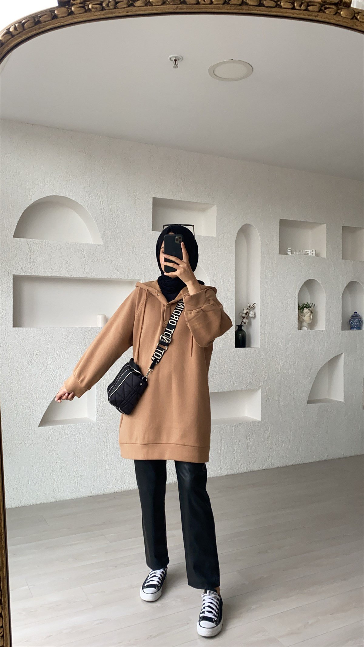 Çıt Çıt Detaylı Sweatshirt 
