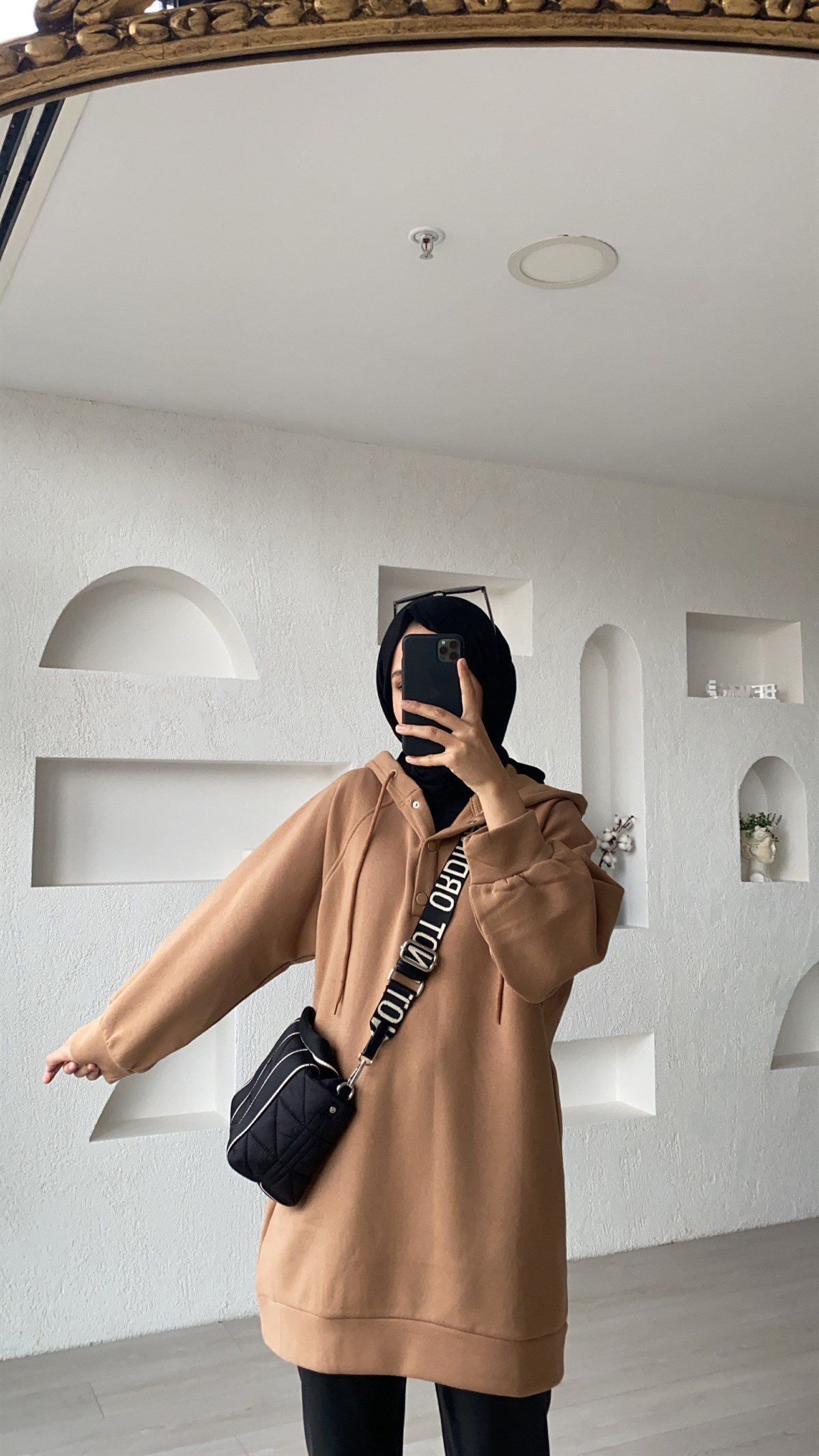 Çıt Çıt Detaylı Sweatshirt 