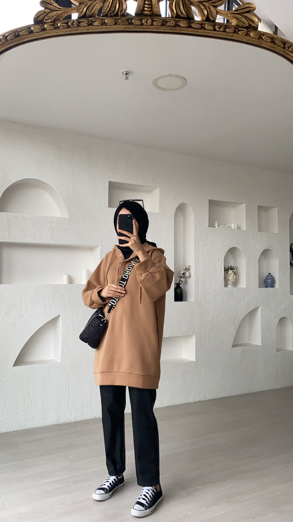 Çıt Çıt Detaylı Sweatshirt 