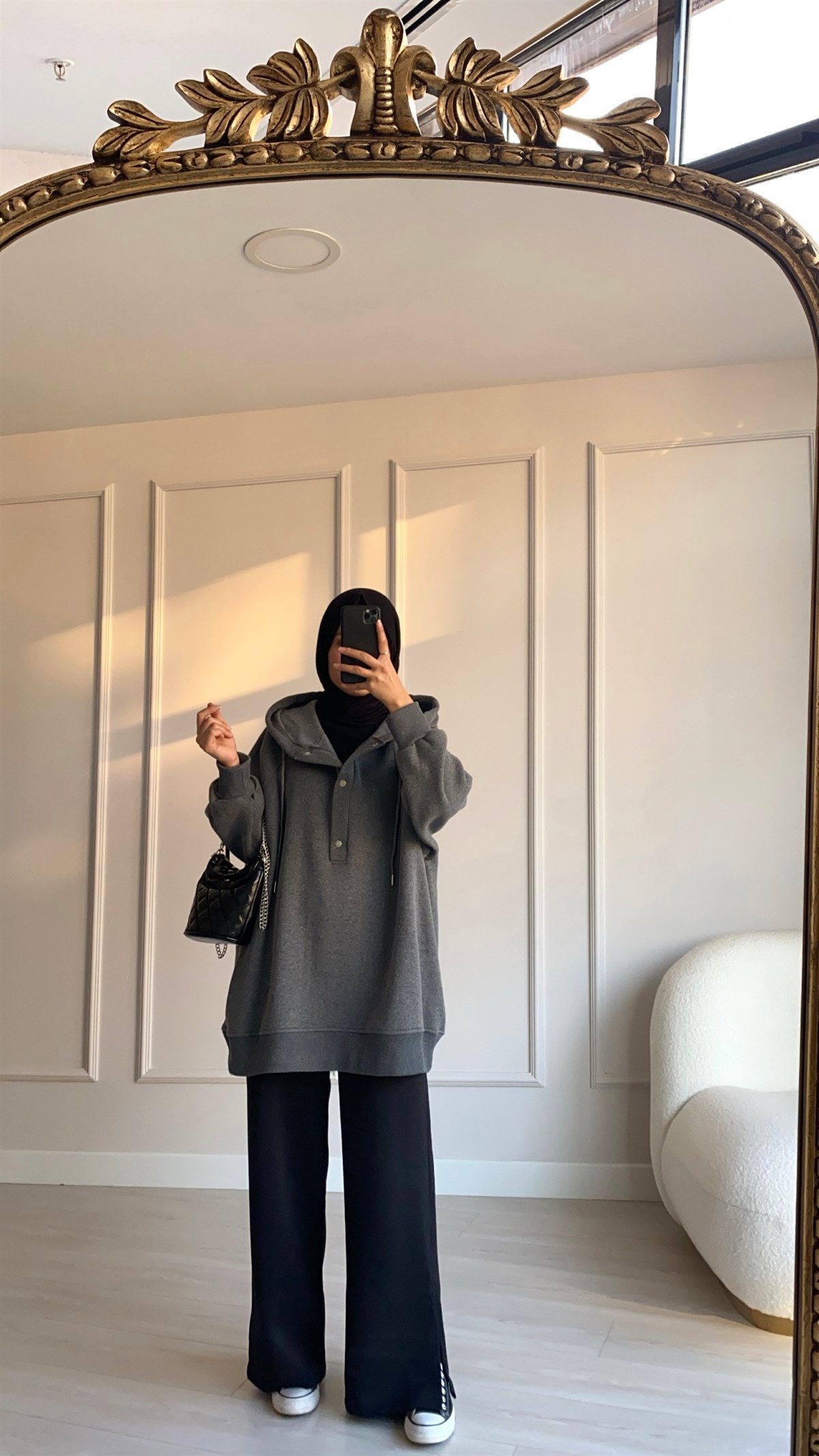 Çıt Çıt Detaylı Sweatshirt 