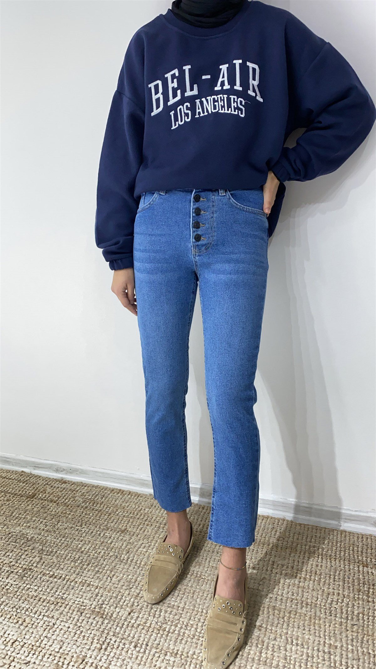 Düğme Detaylı Mom Fit