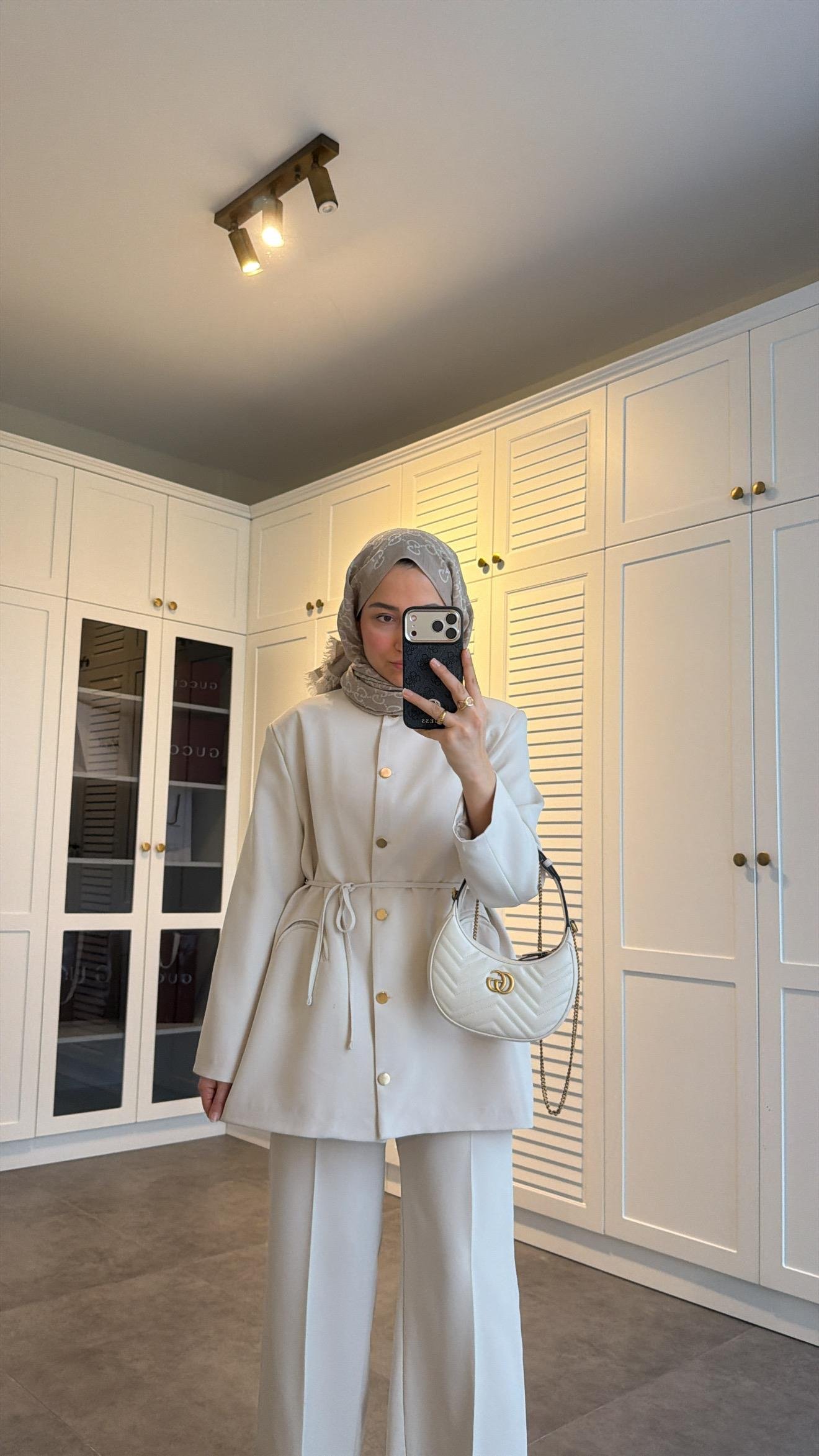 Düğme Detaylı Pantolon Takım Ekru