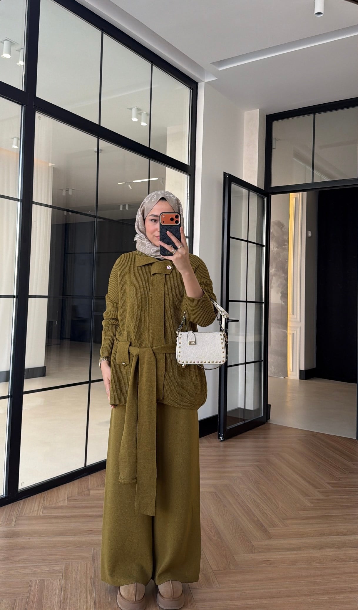 Düğme Detaylı Triko Takım Yağ Yeşili