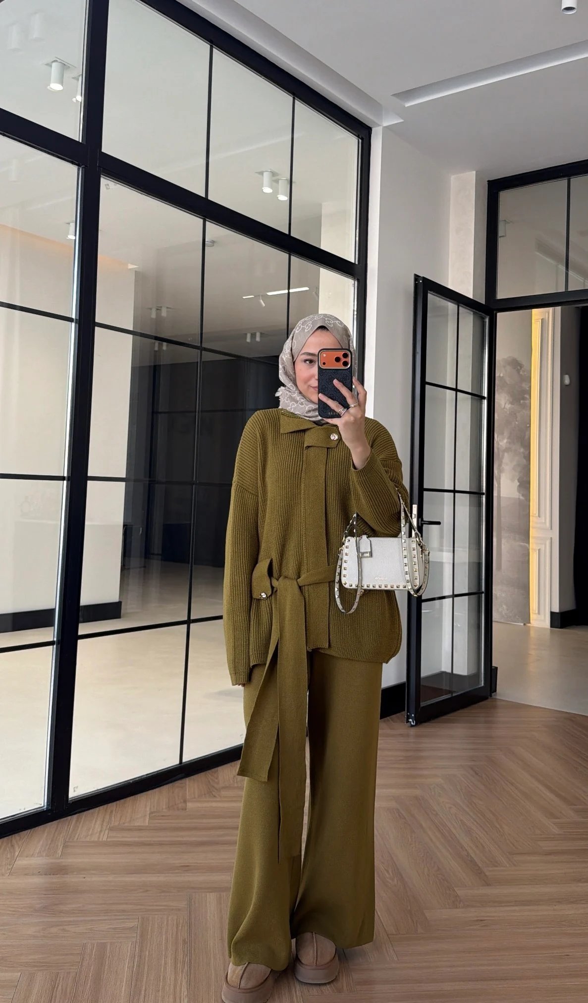 Düğme Detaylı Triko Takım Yağ Yeşili