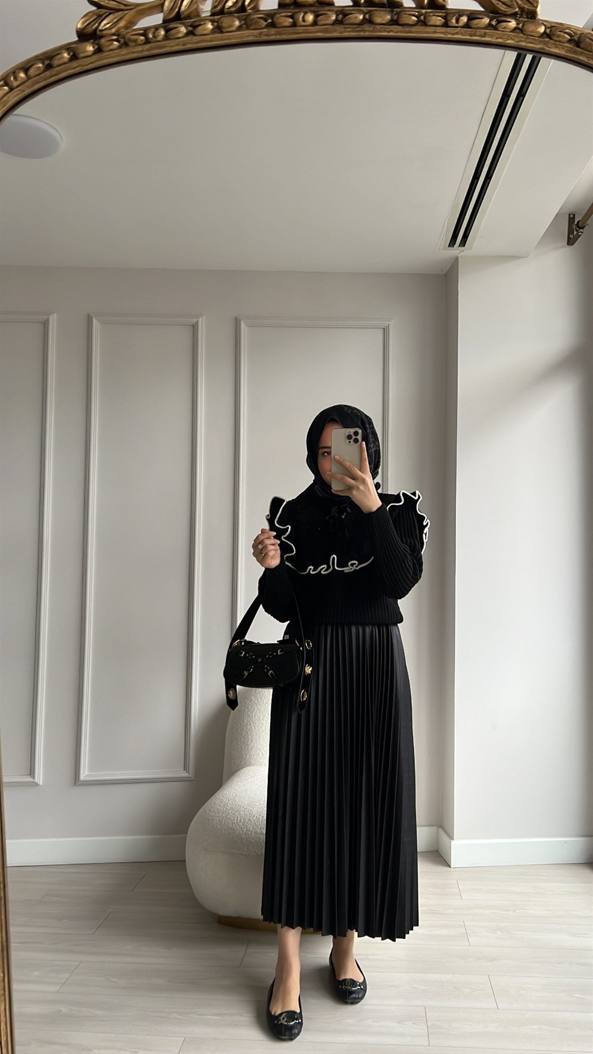 Fiyonklu Detaylı Kazak